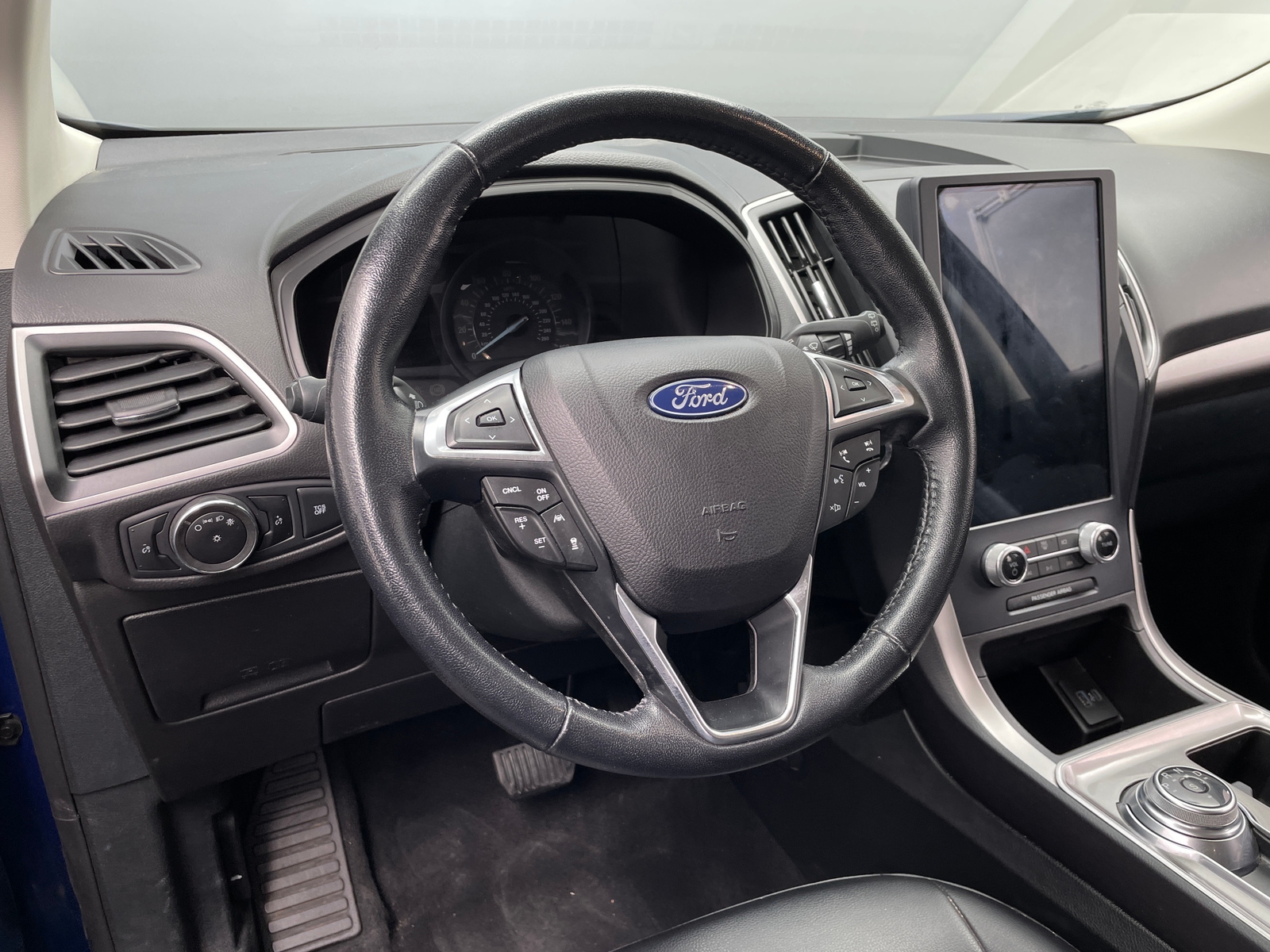 Thumbnail: 2023 Ford Edge - 5