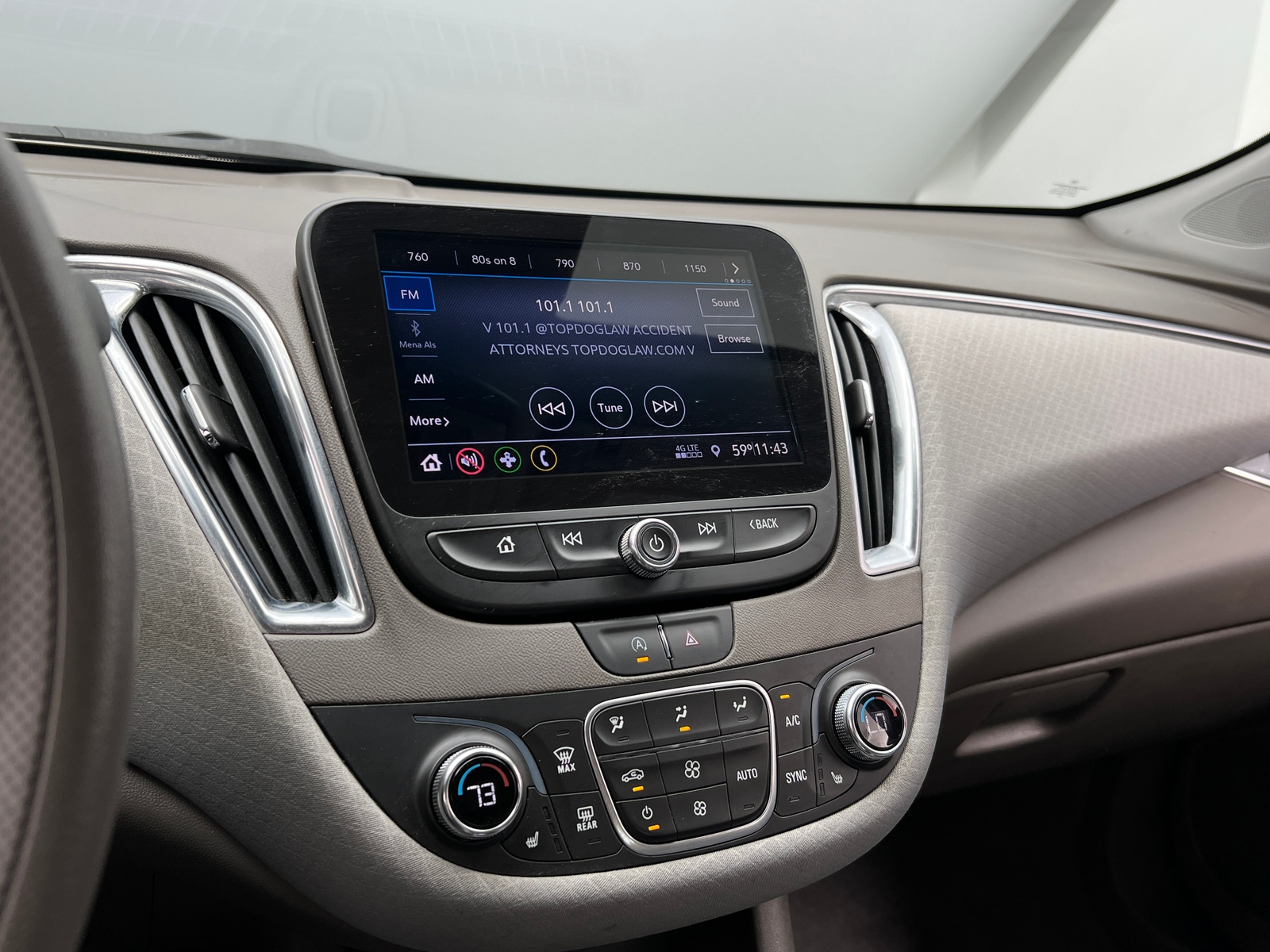 Thumbnail: 2020 Chevrolet Malibu - 4