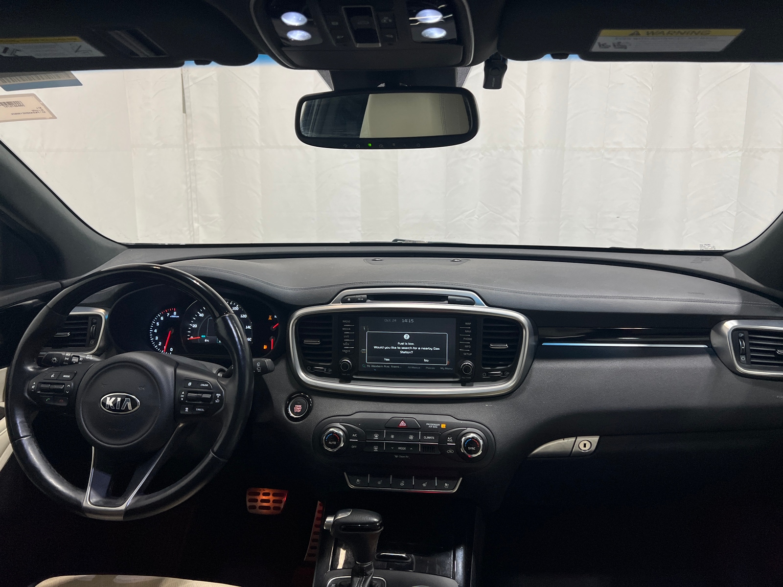 Thumbnail: 2017 Kia Sorento - 2