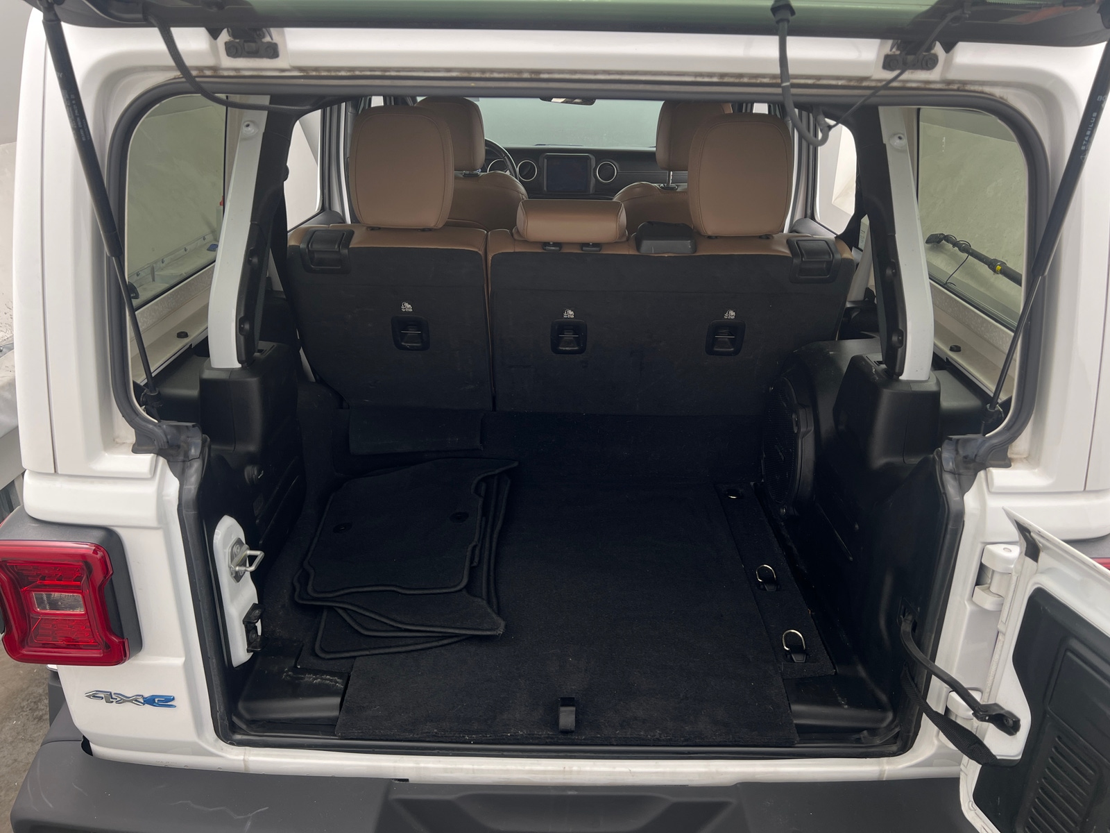 Thumbnail: 2021 Jeep Wrangler - 6