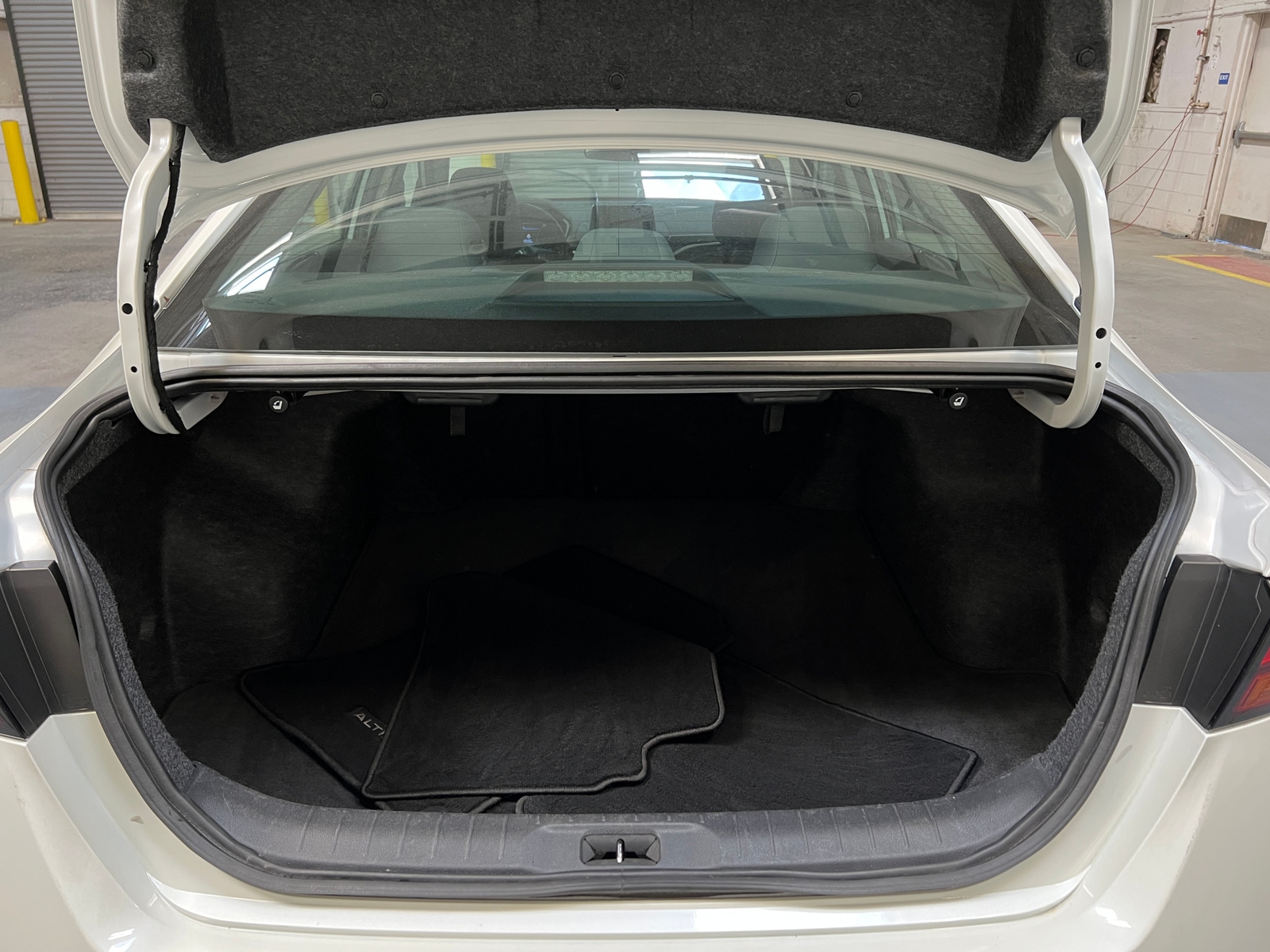 Thumbnail: 2024 Nissan Altima - 7