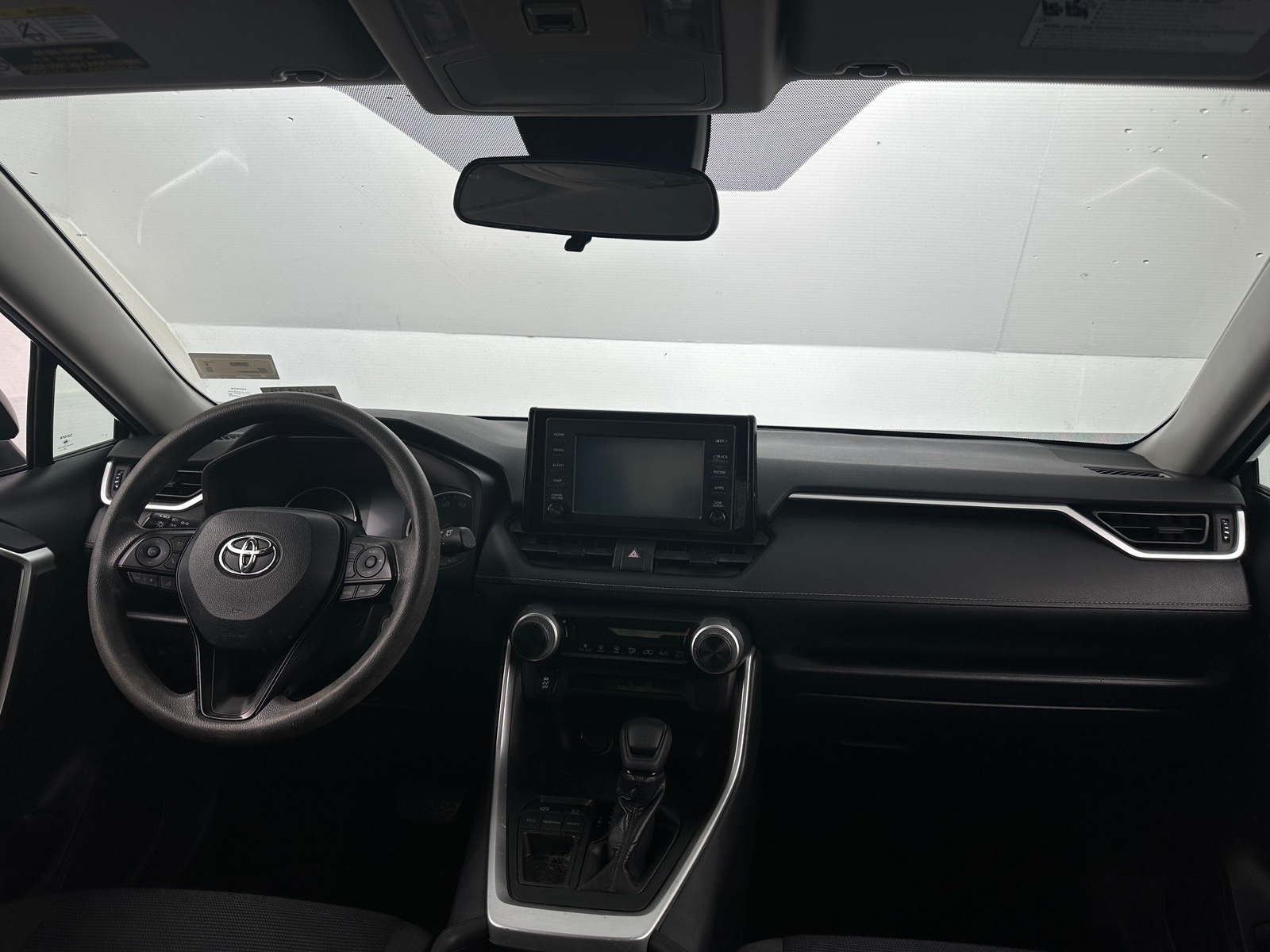 Thumbnail: 2019 Toyota RAV4 - 3