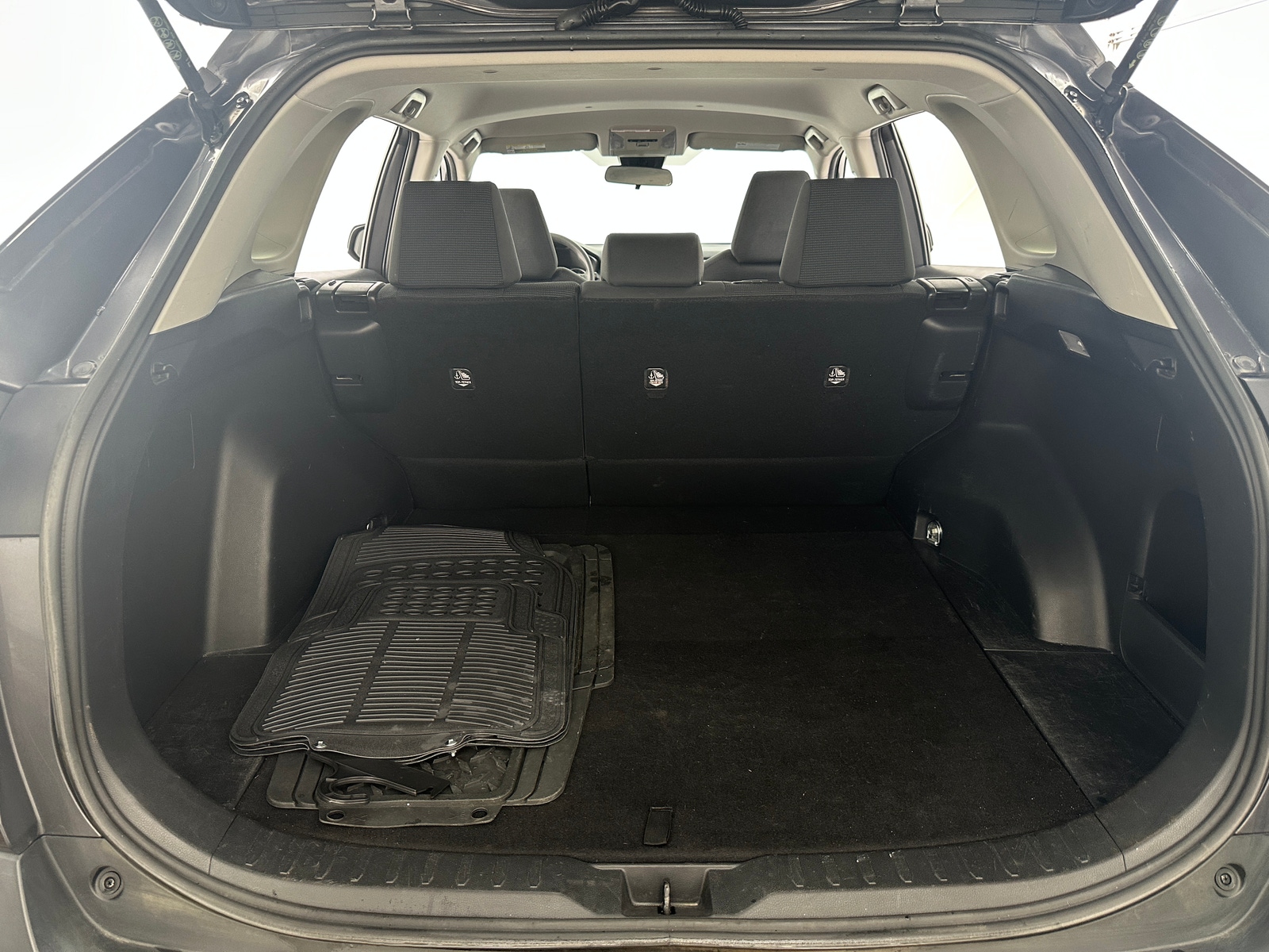 Thumbnail: 2019 Toyota RAV4 - 7