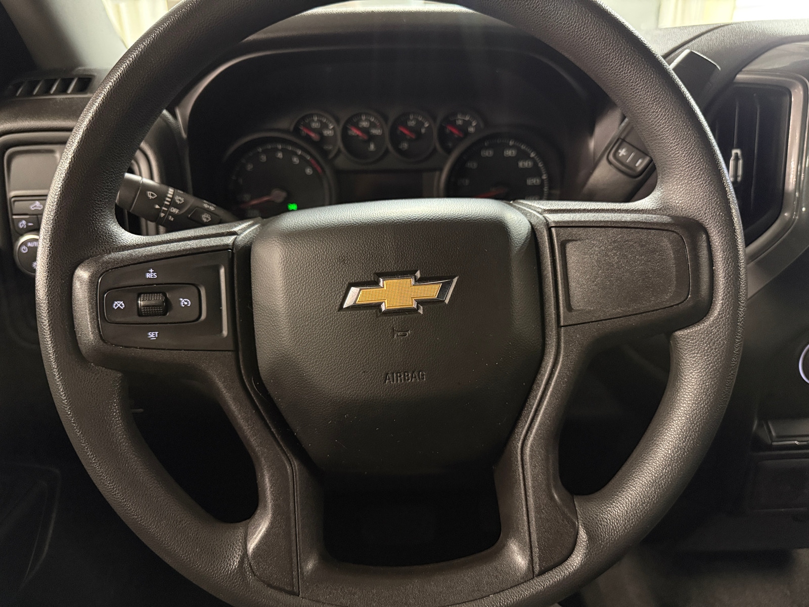 Thumbnail: 2021 Chevrolet Silverado 1500 - 5