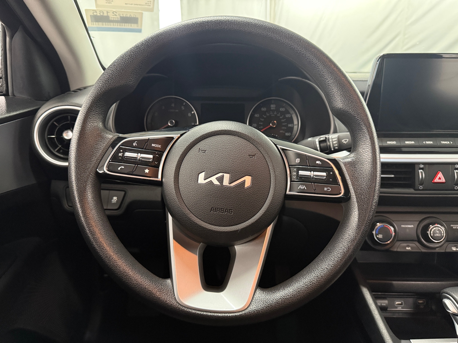 Thumbnail: 2024 Kia Forte - 5