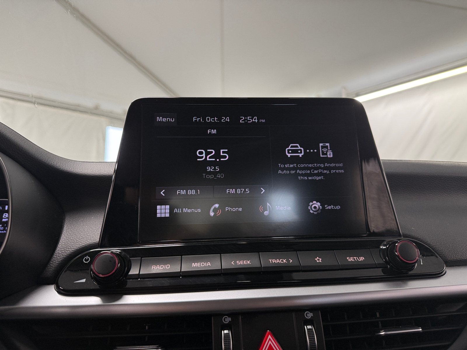 Thumbnail: 2024 Kia Forte - 4