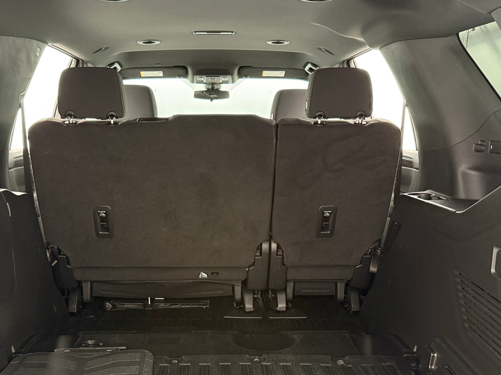 Thumbnail: 2022 Chevrolet Tahoe - 7