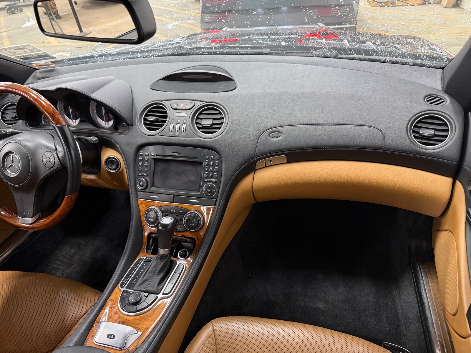 Thumbnail: 2011 Mercedes-Benz SL-Class - 2