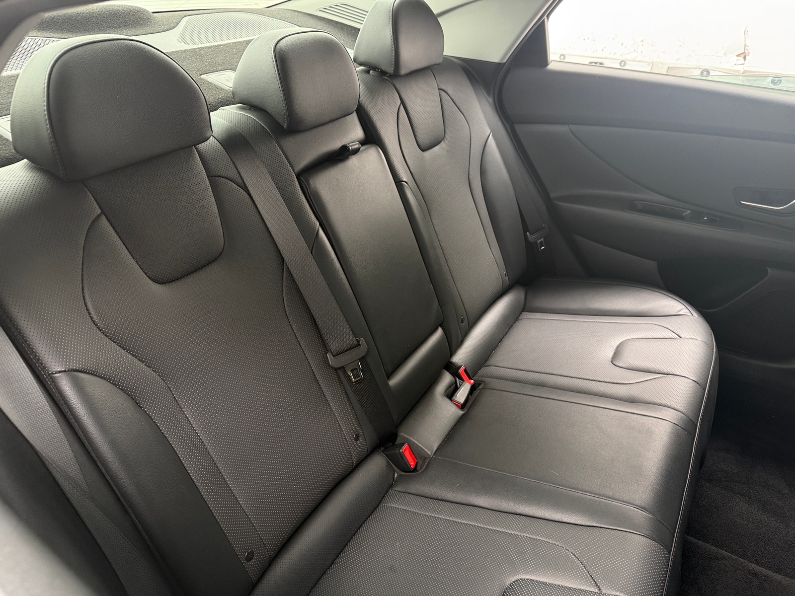 Thumbnail: 2023 Hyundai Elantra - 5