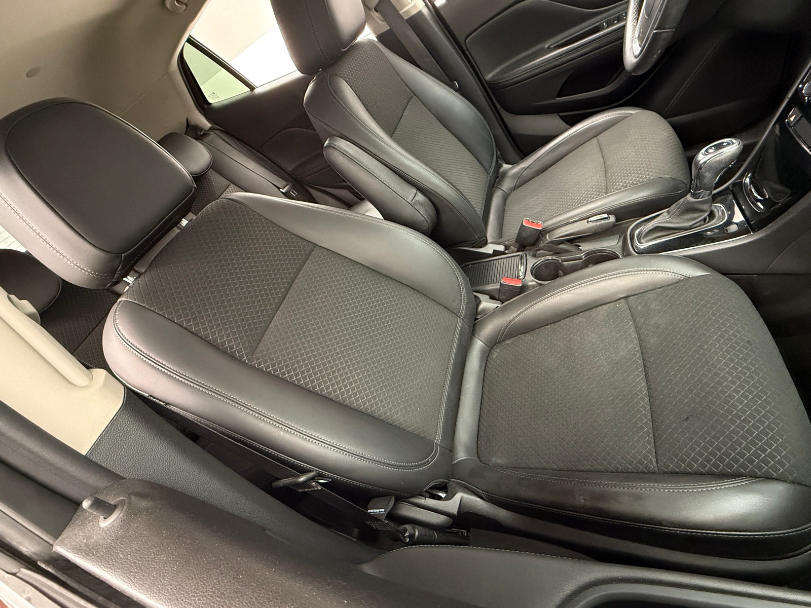 Thumbnail: 2022 Buick Encore - 2