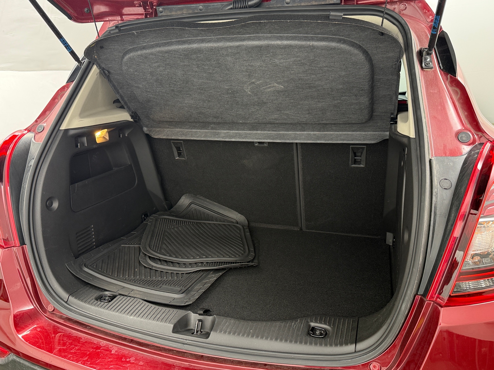 Thumbnail: 2022 Buick Encore - 7