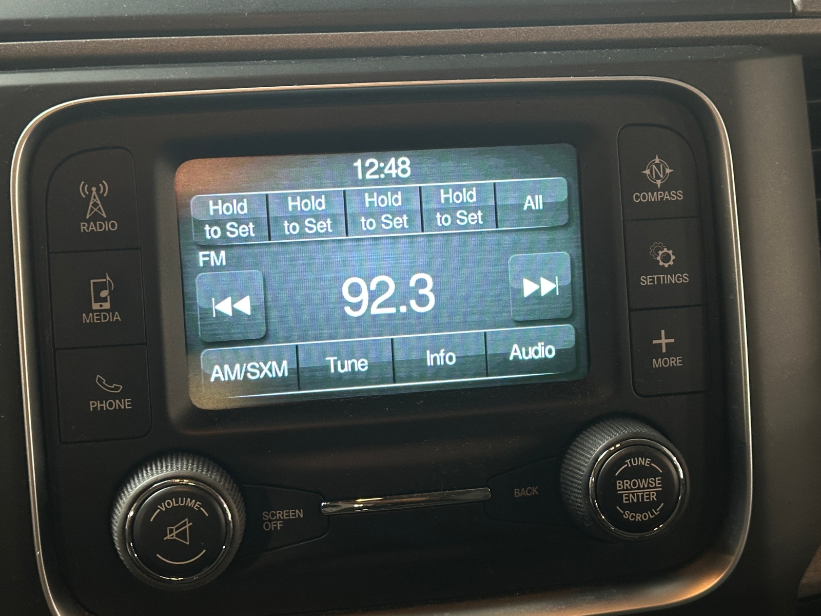 Thumbnail: 2019 RAM 1500 Classic - 4