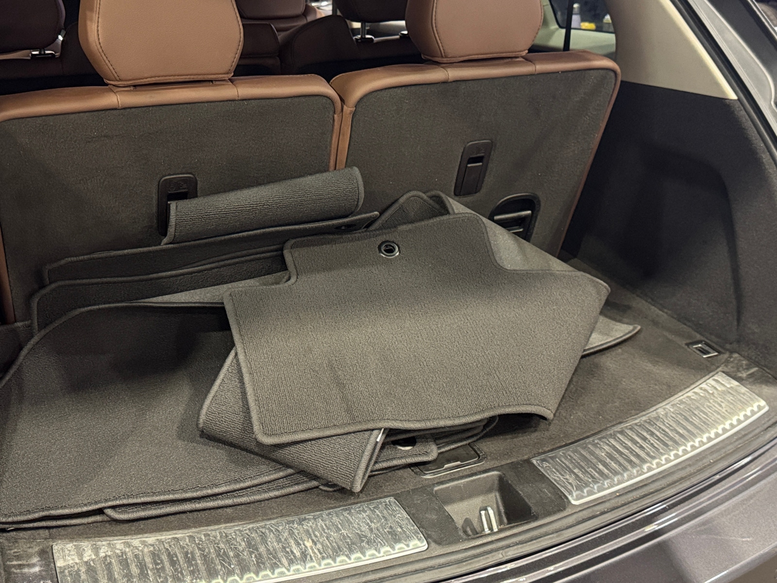 Thumbnail: 2020 Acura MDX - 6