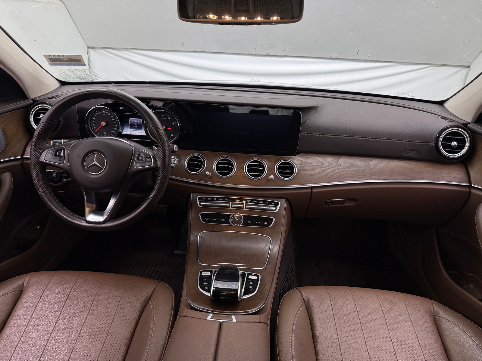 Thumbnail: 2018 Mercedes-Benz E-Class - 2