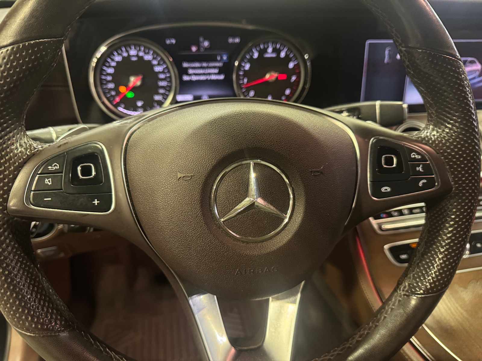 Thumbnail: 2018 Mercedes-Benz E-Class - 4