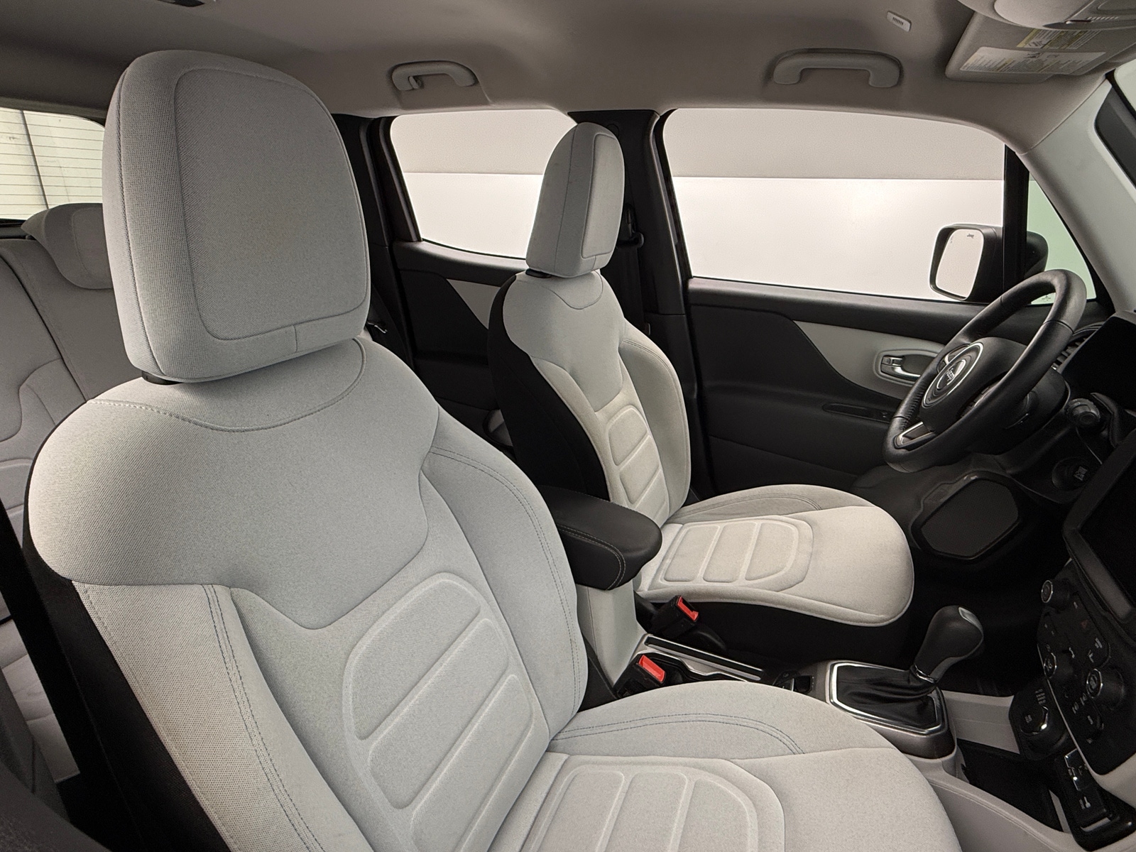 Thumbnail: 2022 Jeep Renegade - 2