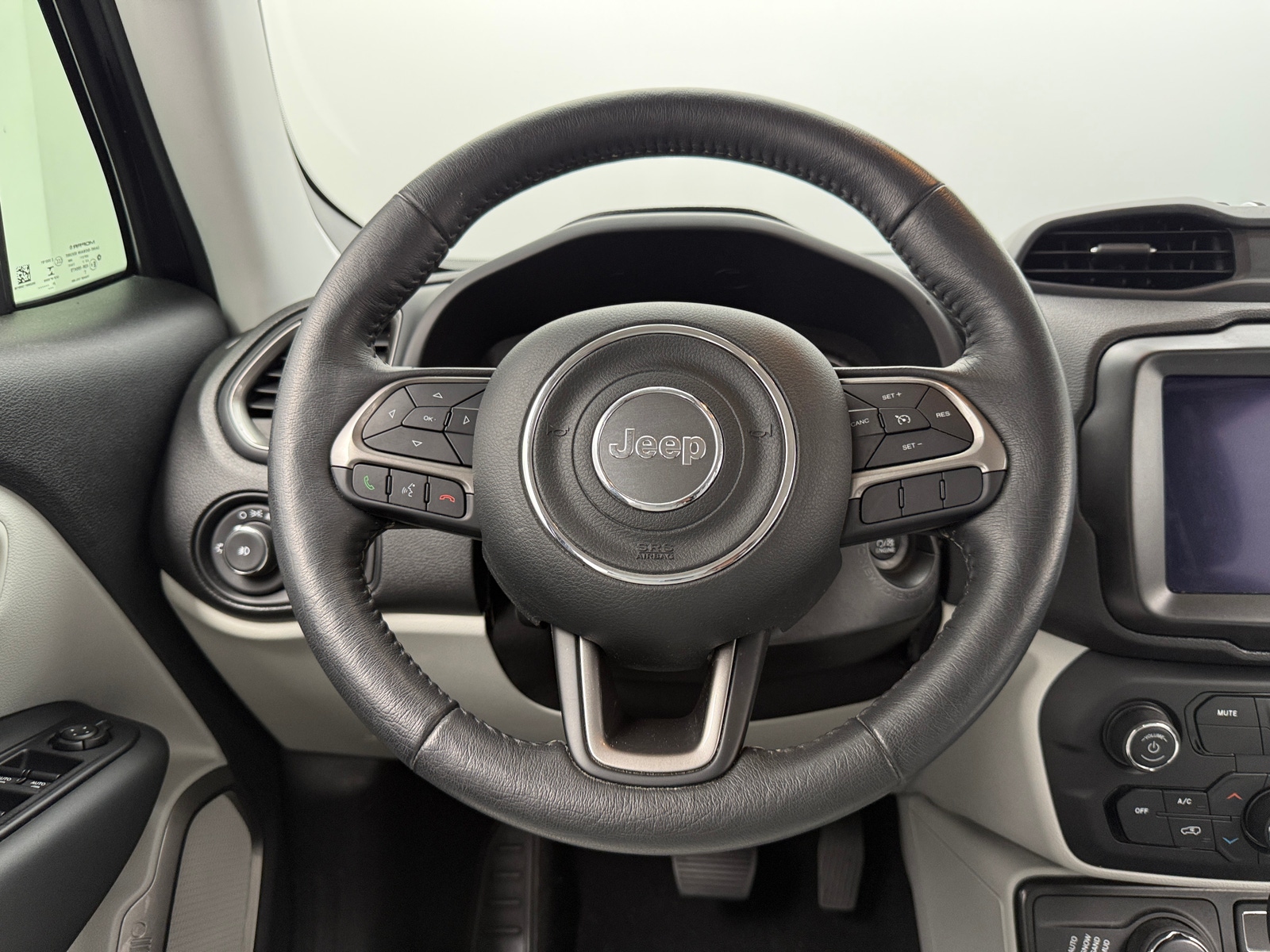 Thumbnail: 2022 Jeep Renegade - 5