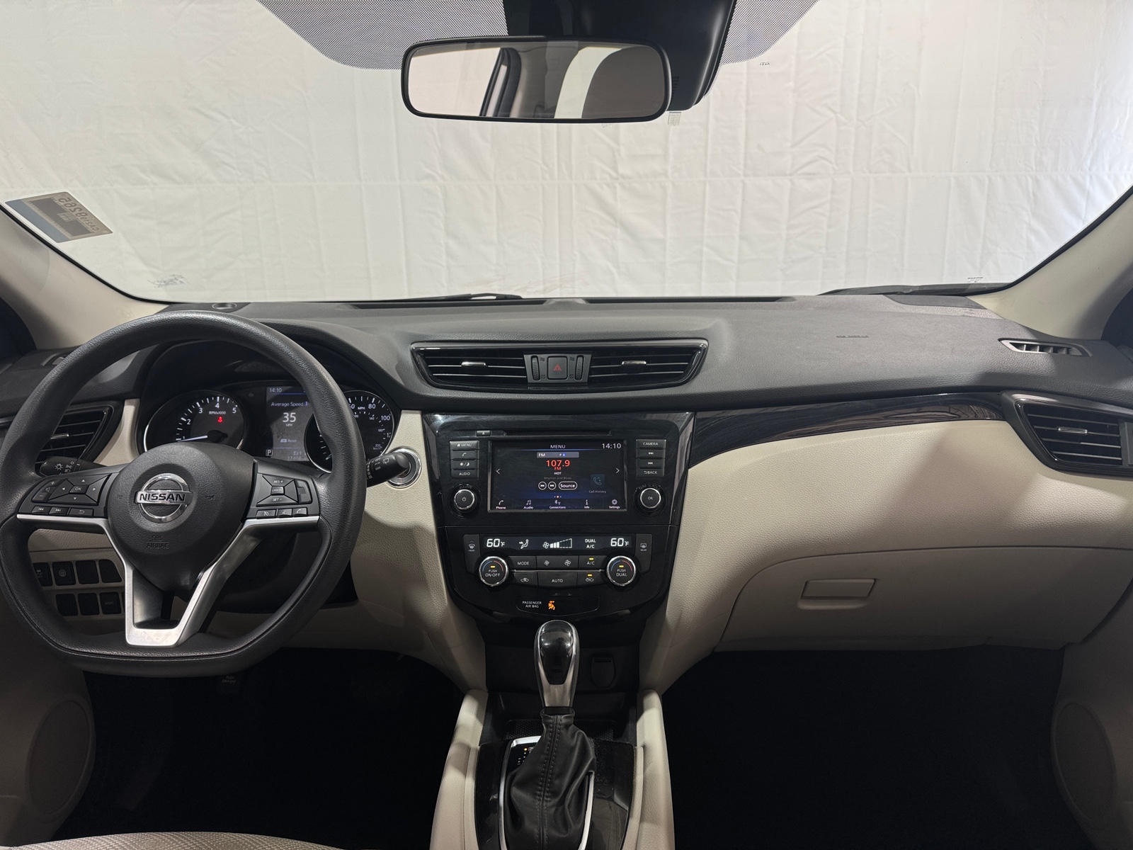 Thumbnail: 2020 Nissan Rogue Sport - 3