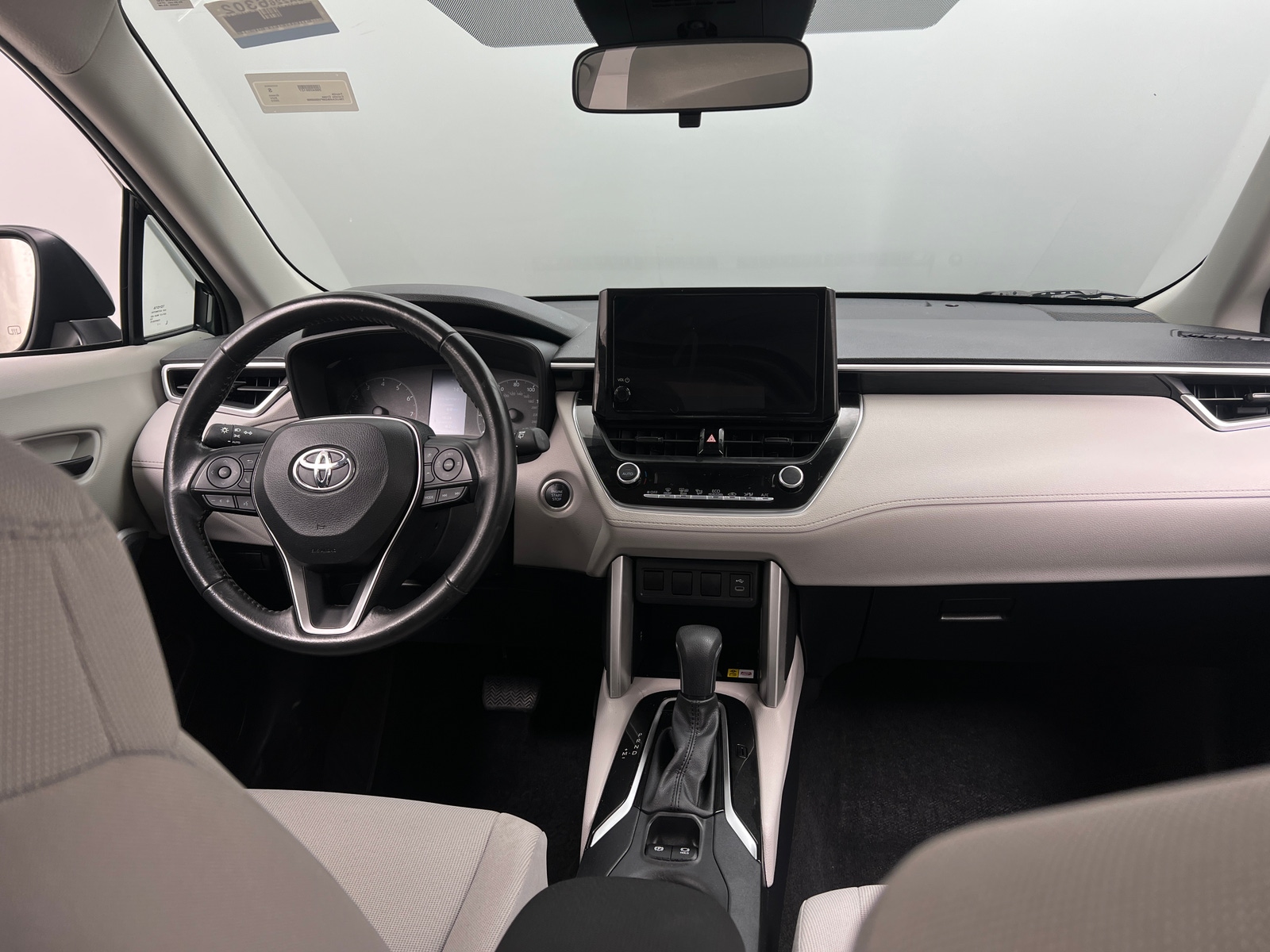 Thumbnail: 2023 Toyota Corolla Cross - 3