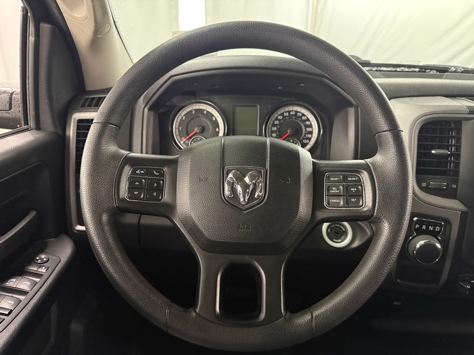 Thumbnail: 2021 RAM 1500 Classic - 5