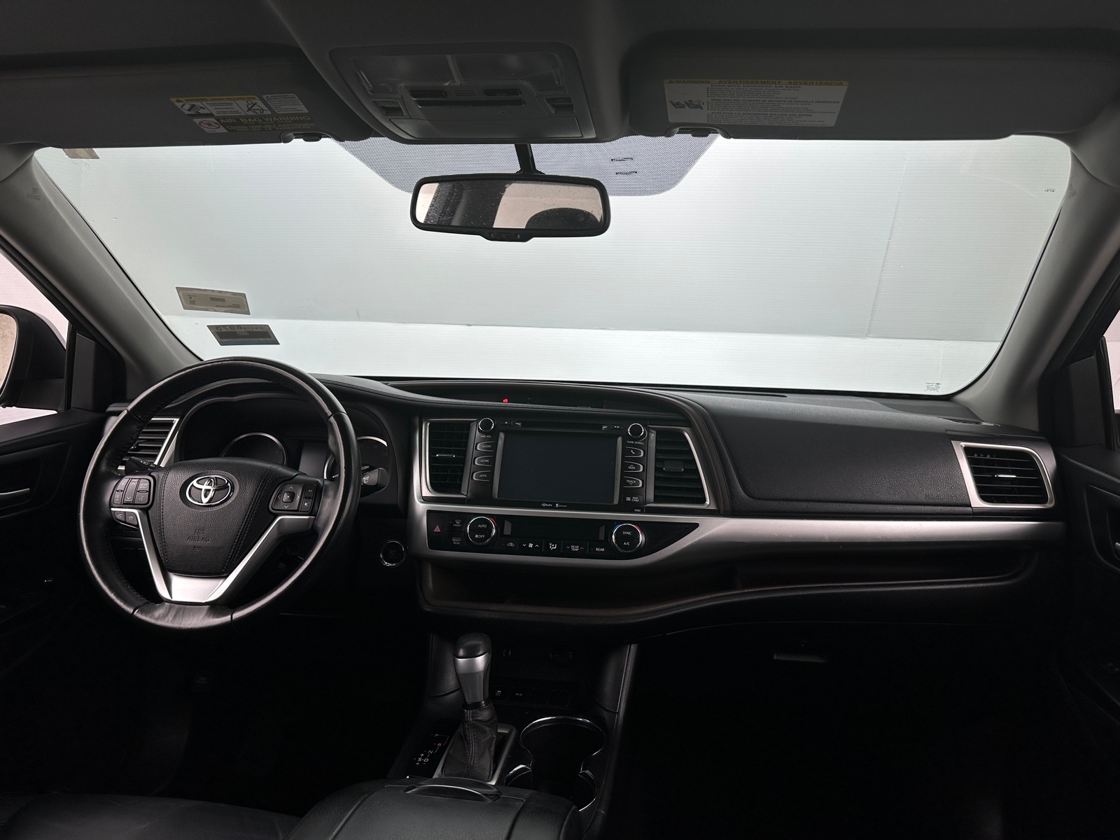 Thumbnail: 2015 Toyota Highlander - 2