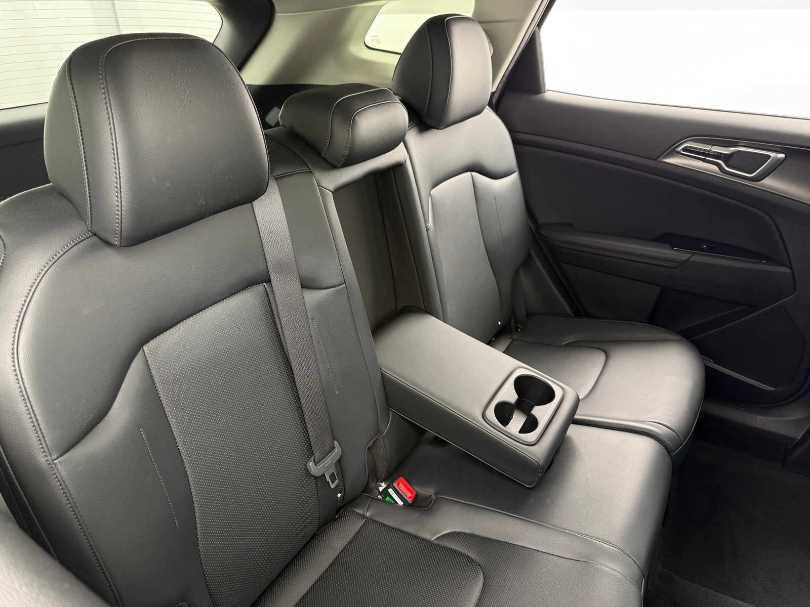 Thumbnail: 2023 Kia Sportage - 5