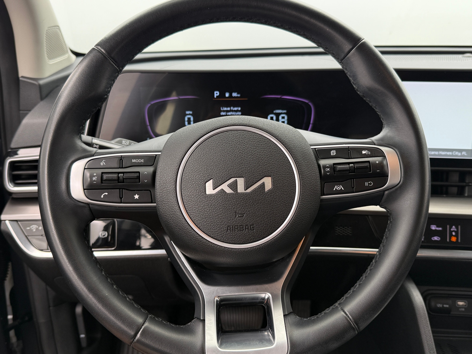 Thumbnail: 2023 Kia Sportage - 4