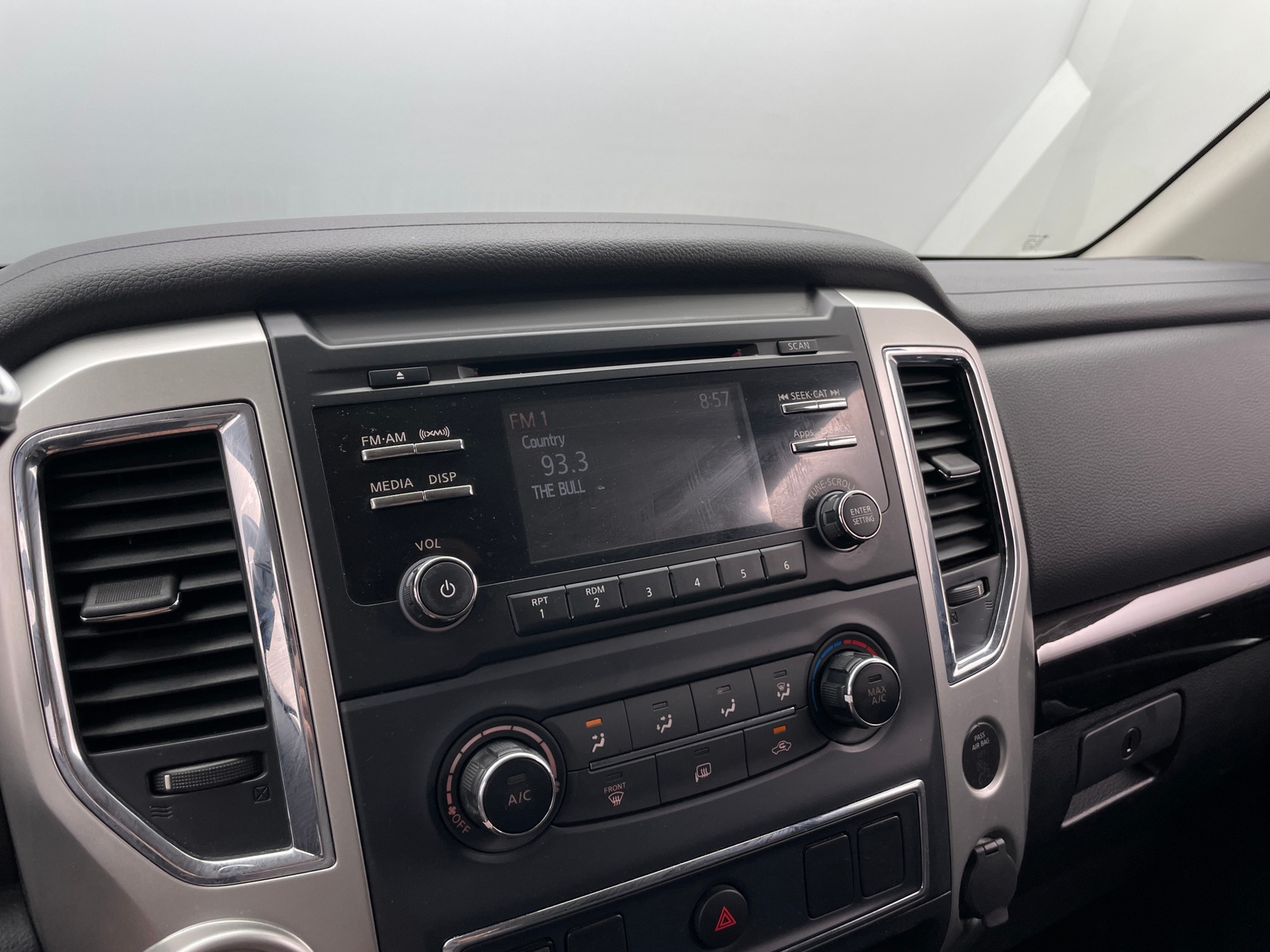 Thumbnail: 2017 Nissan Titan - 4