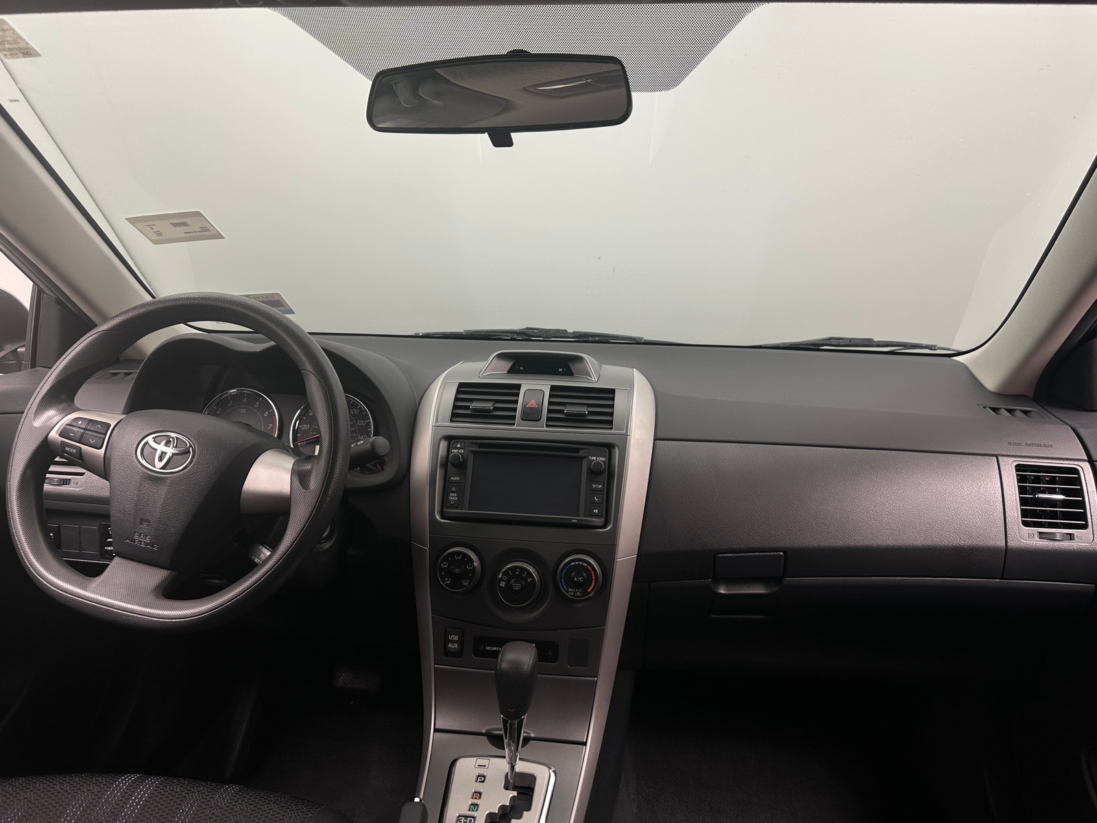 Thumbnail: 2013 Toyota Corolla - 3