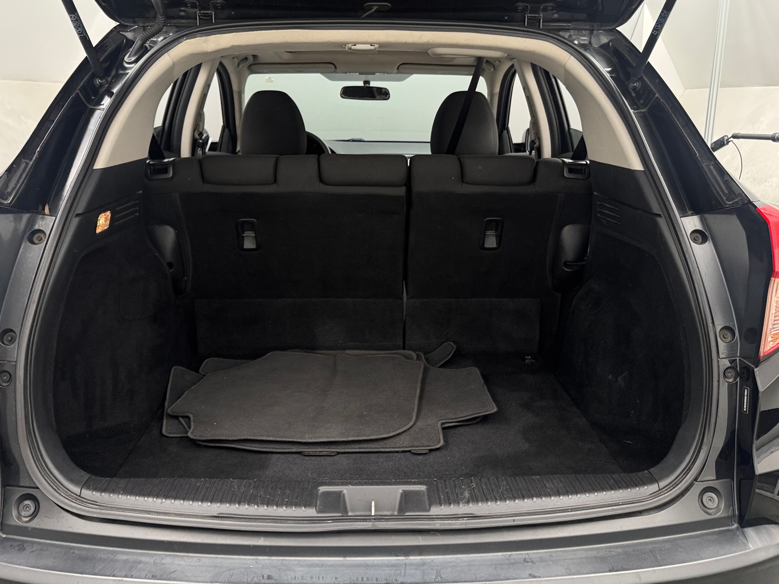 Thumbnail: 2016 Honda HR-V - 7