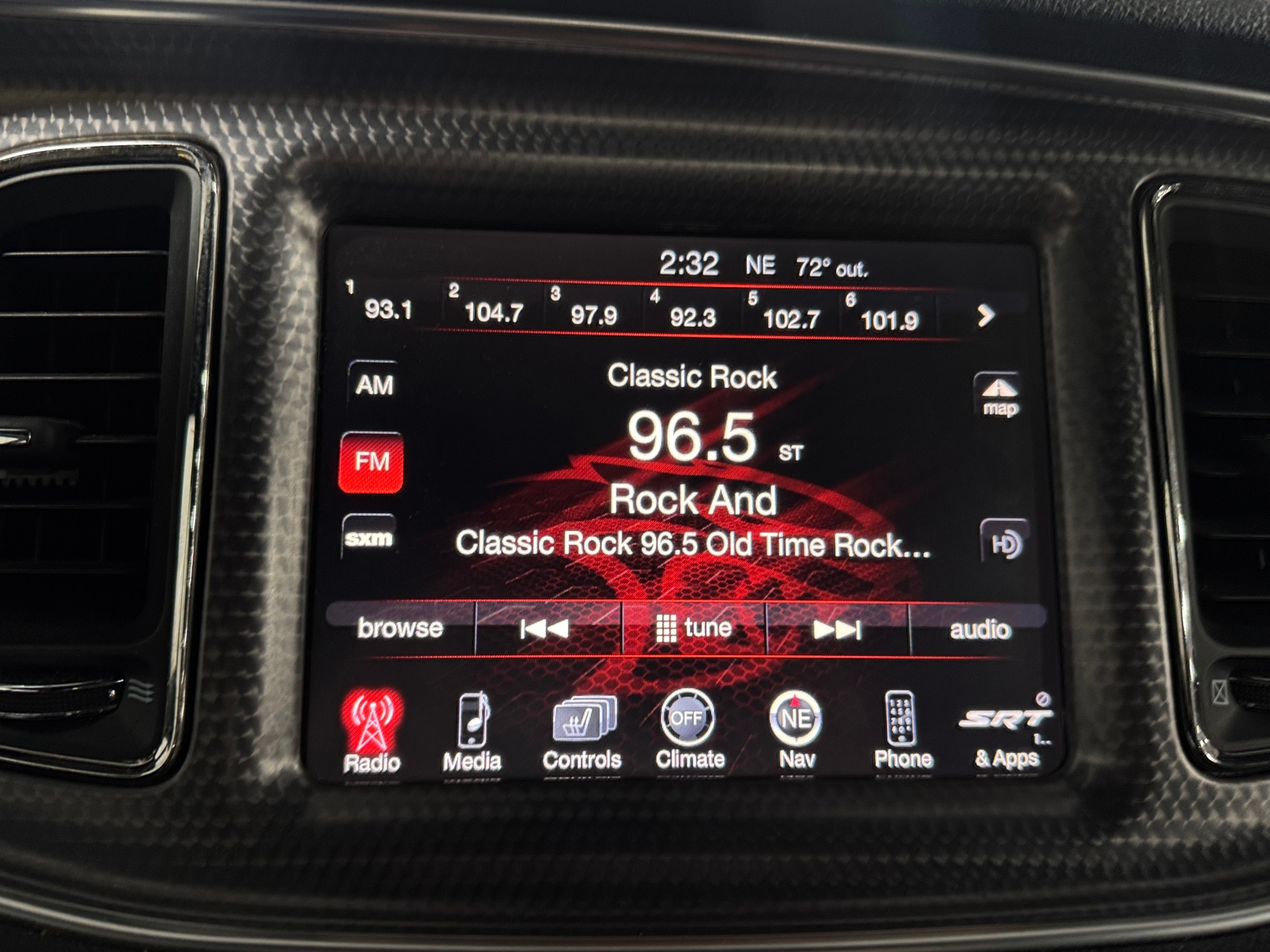 Thumbnail: 2015 Dodge Challenger - 3