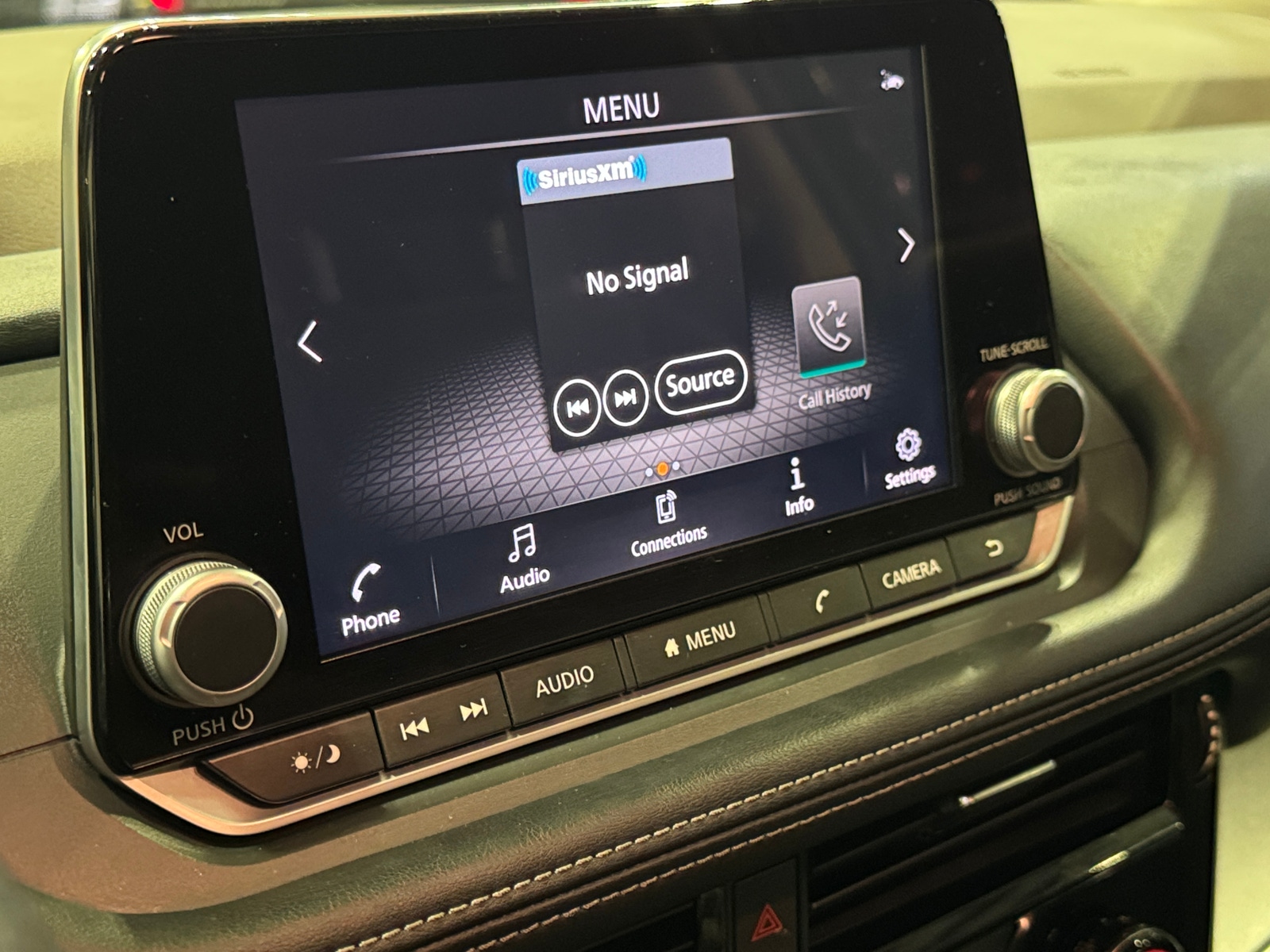 Thumbnail: 2021 Nissan Rogue - 4