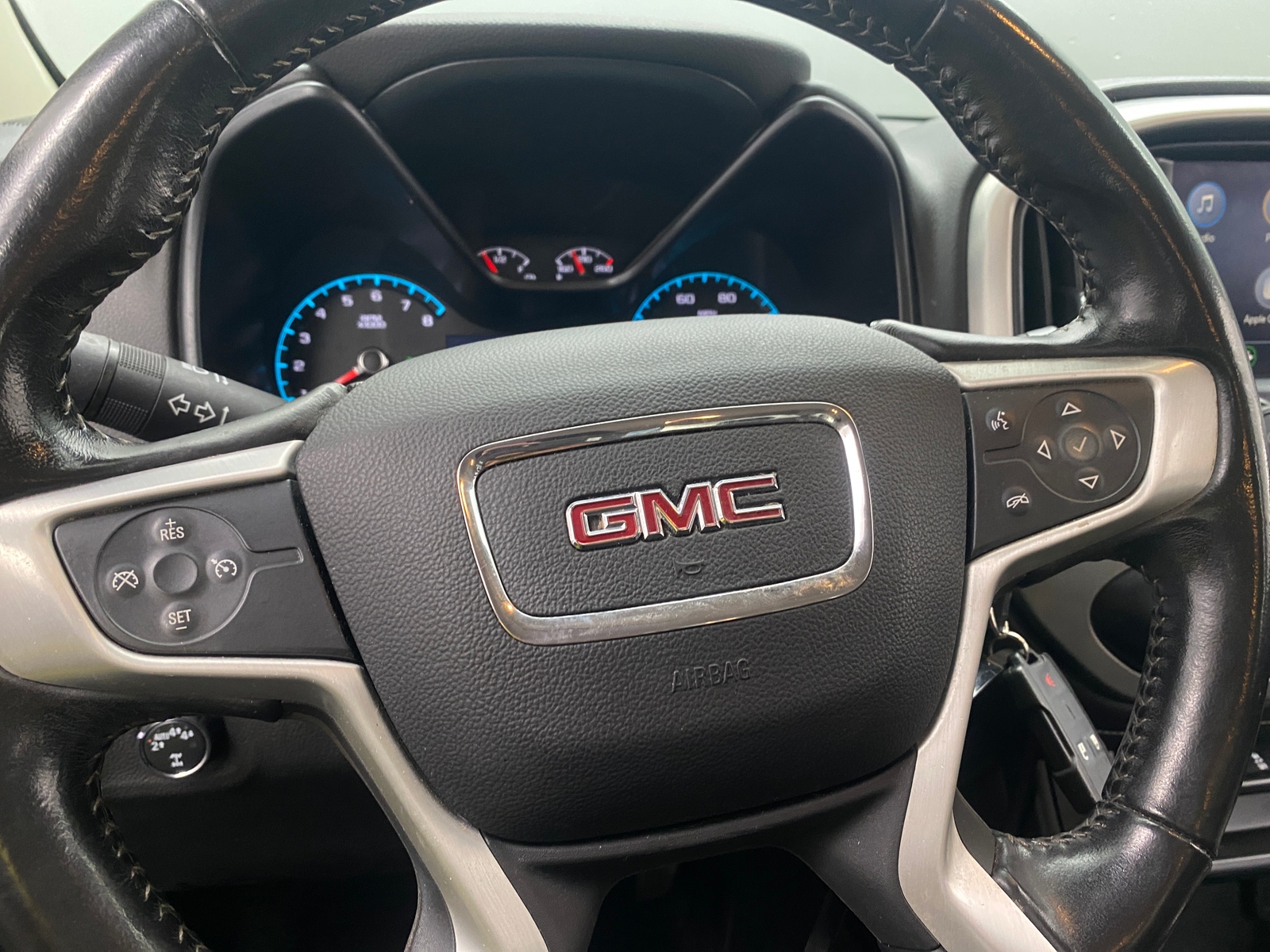 Thumbnail: 2019 GMC Canyon - 5