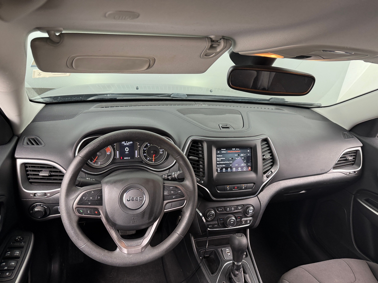 Thumbnail: 2021 Jeep Cherokee - 3