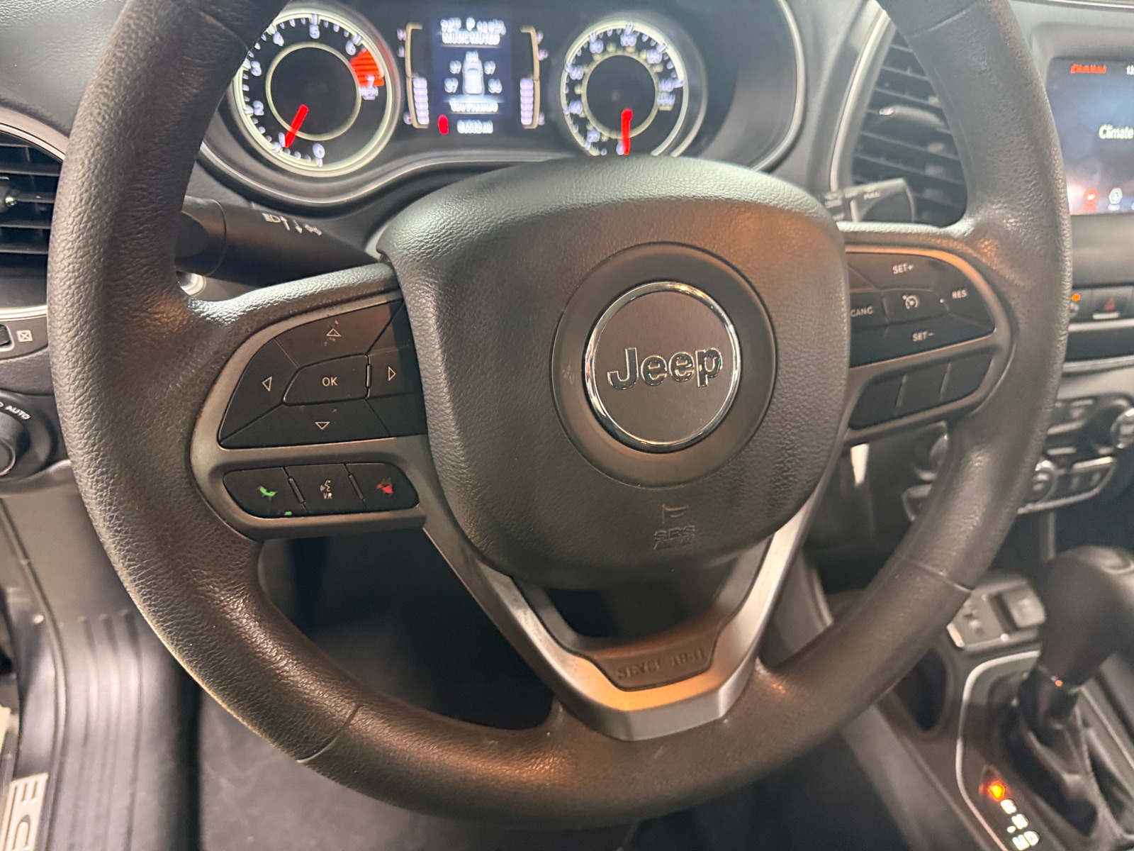 Thumbnail: 2021 Jeep Cherokee - 5