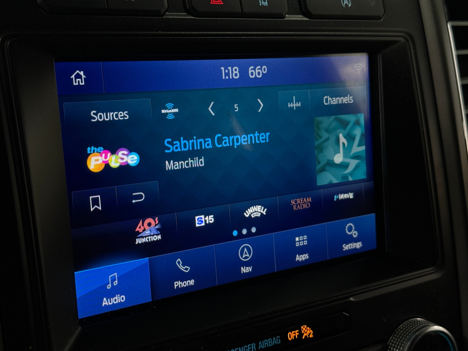 Thumbnail: 2021 Ford Expedition - 4