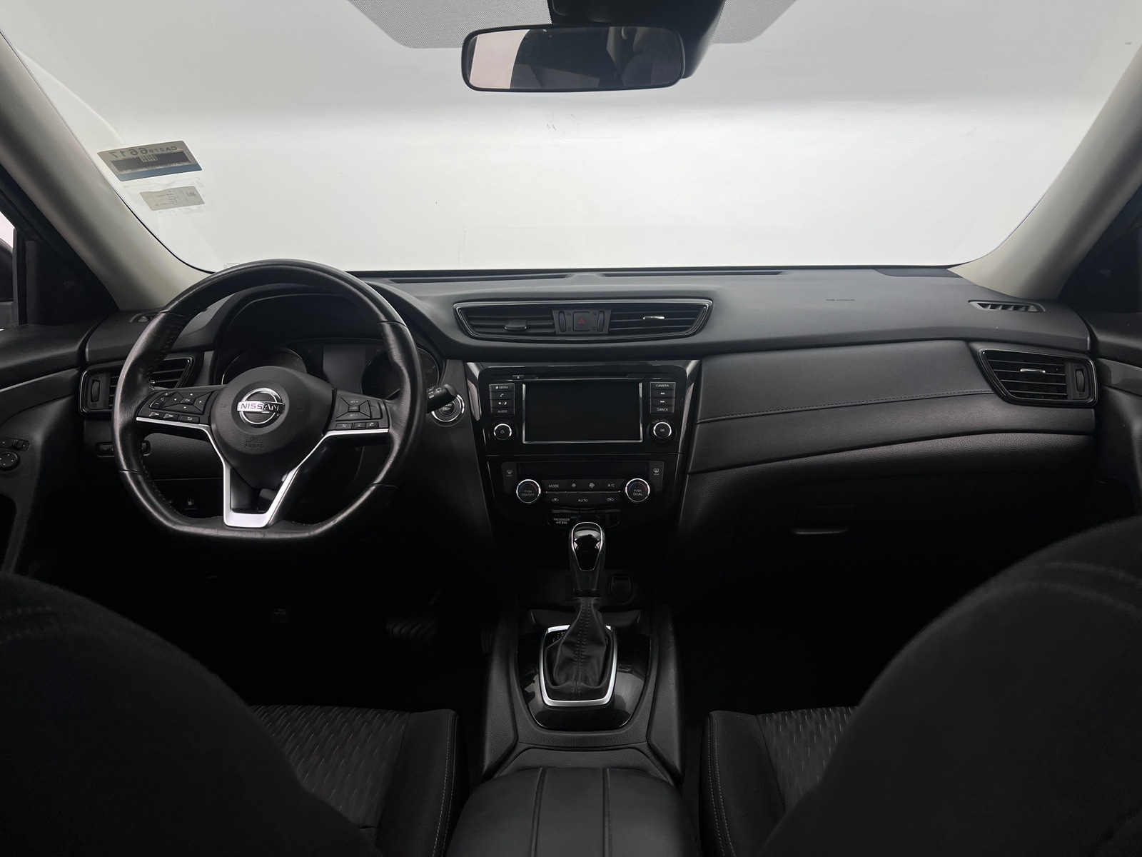 Thumbnail: 2019 Nissan Rogue - 3