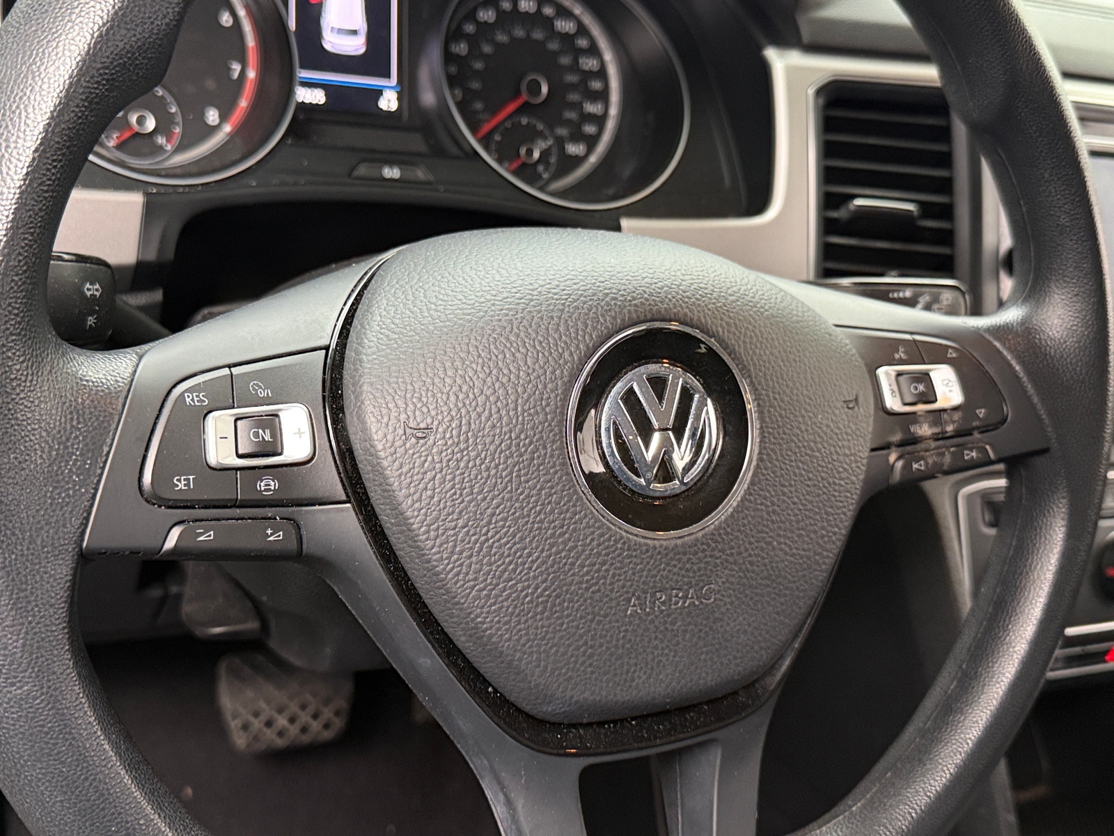 Thumbnail: 2019 Volkswagen Atlas - 5