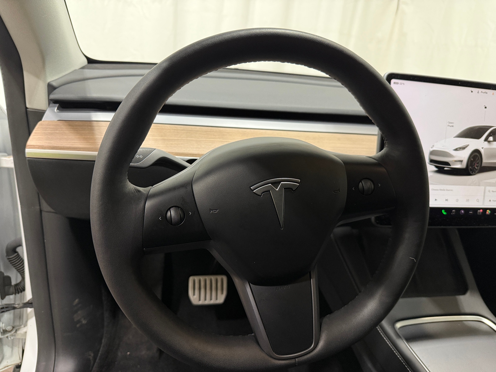 Thumbnail: 2023 Tesla Model Y - 4