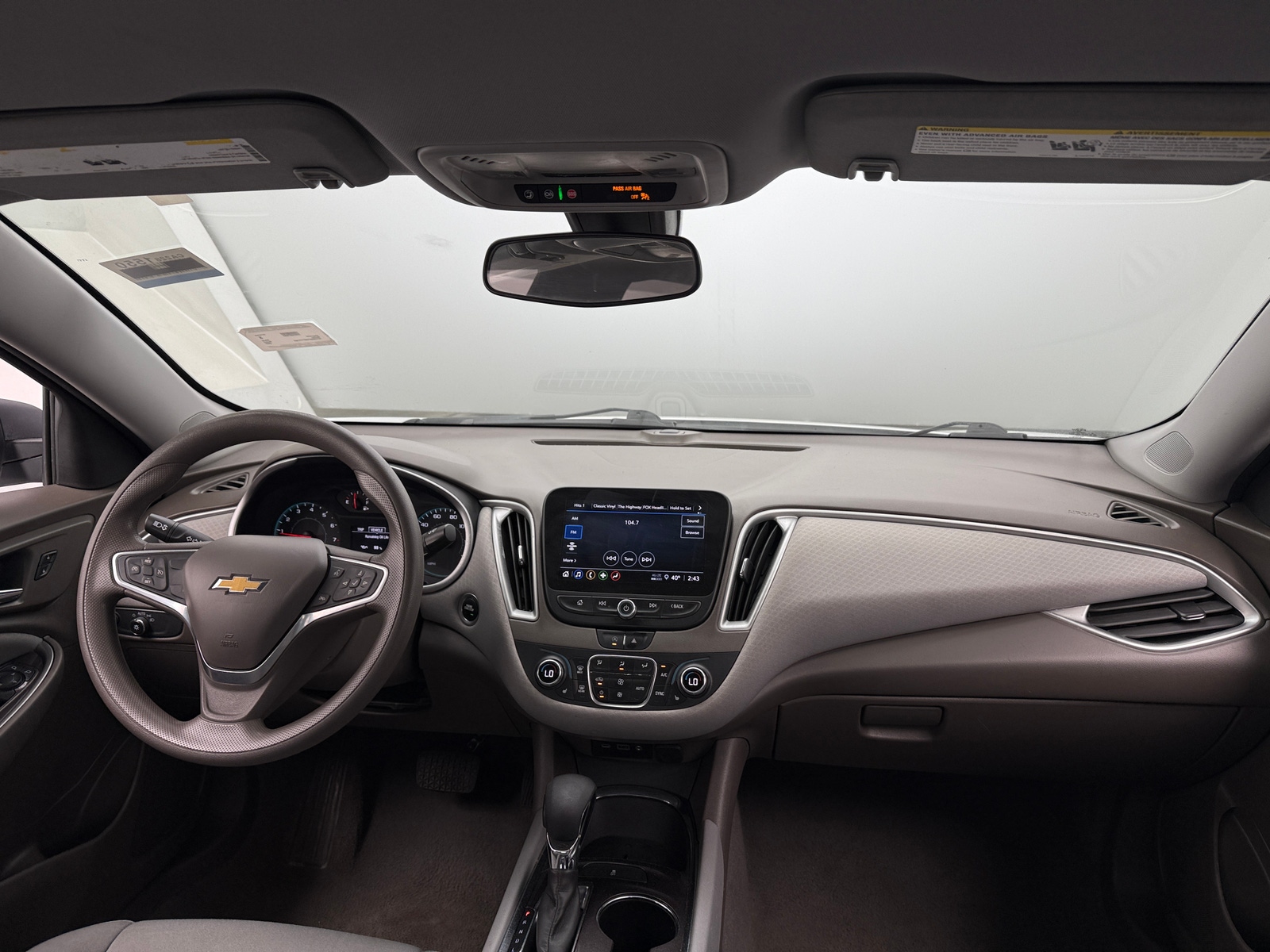 Thumbnail: 2022 Chevrolet Malibu - 3