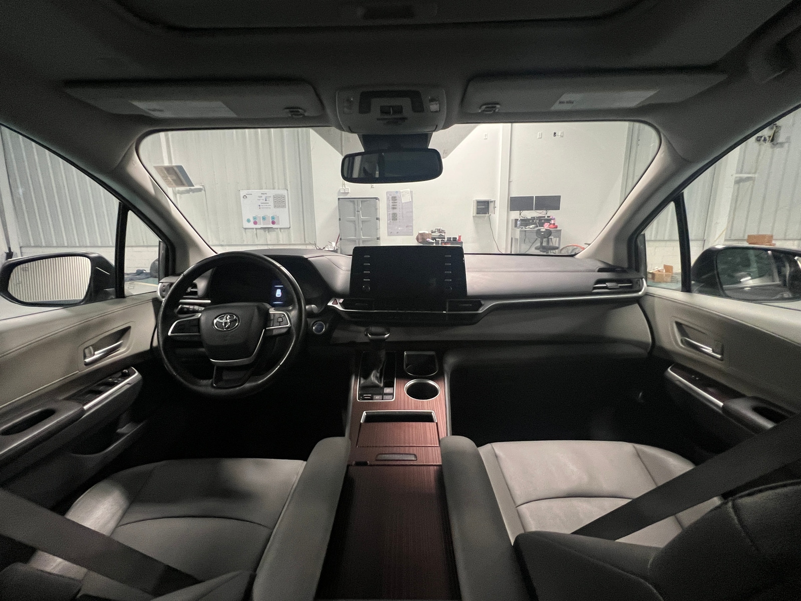 Thumbnail: 2024 Toyota Sienna - 2