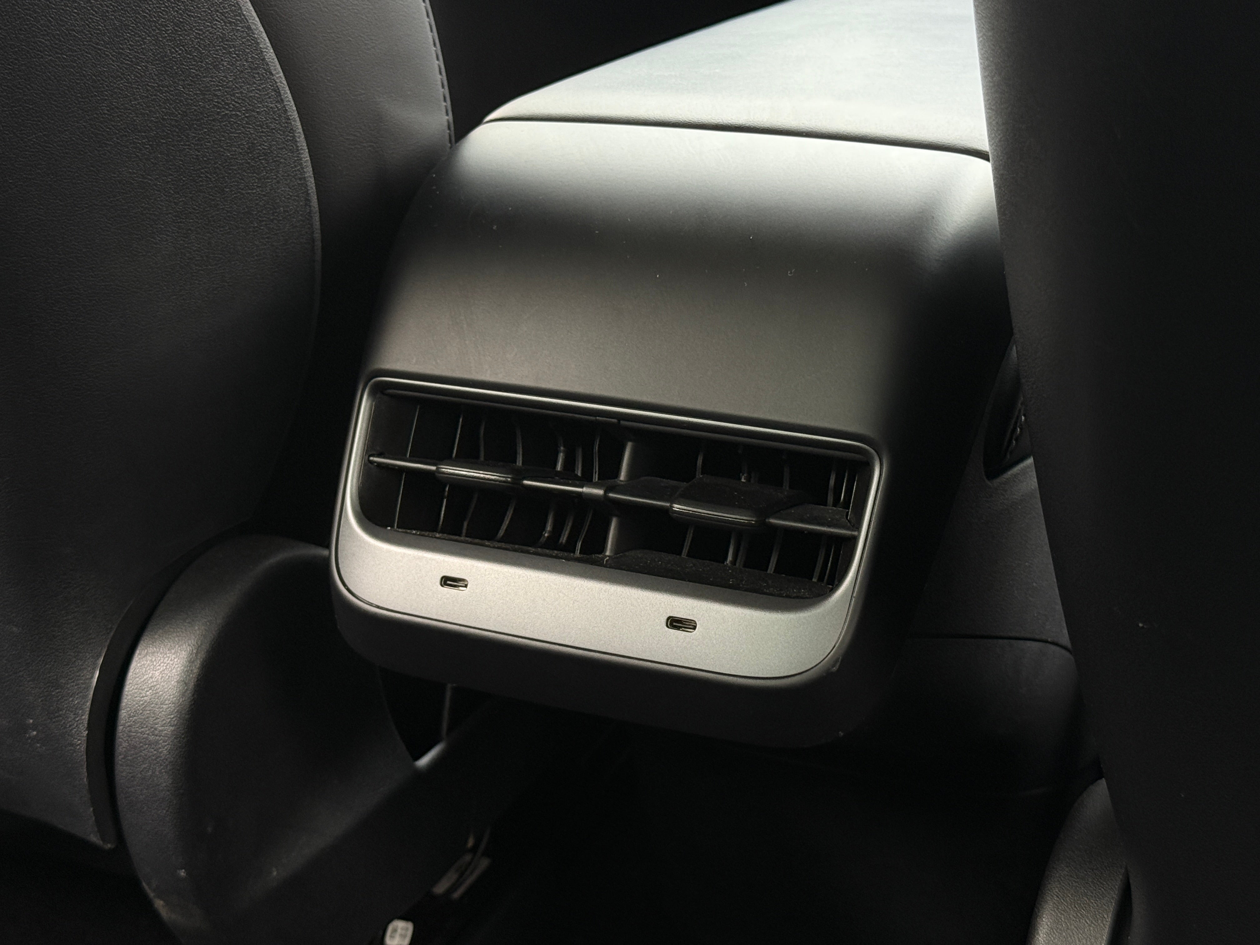 Used 2021 Tesla Model 3 Base with VIN 5YJ3E1EB7MF061061 for sale in Oak Creek, WI