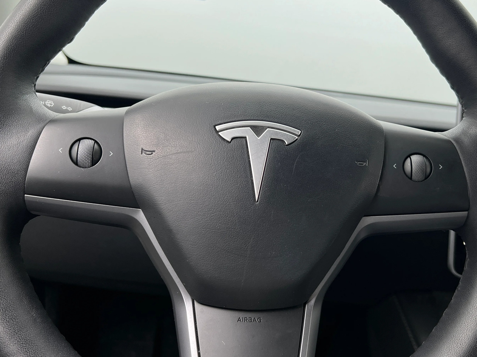 Thumbnail: 2023 Tesla Model Y - 3