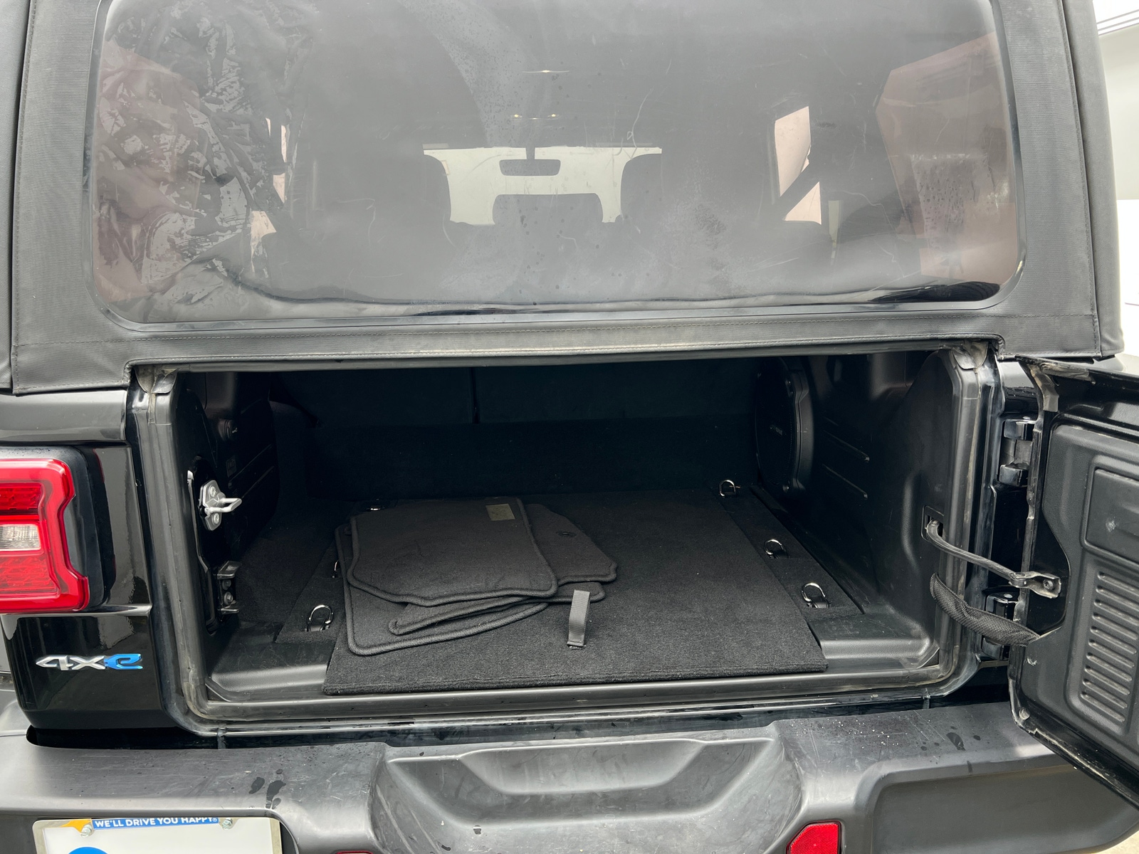 Thumbnail: 2023 Jeep Wrangler - 6