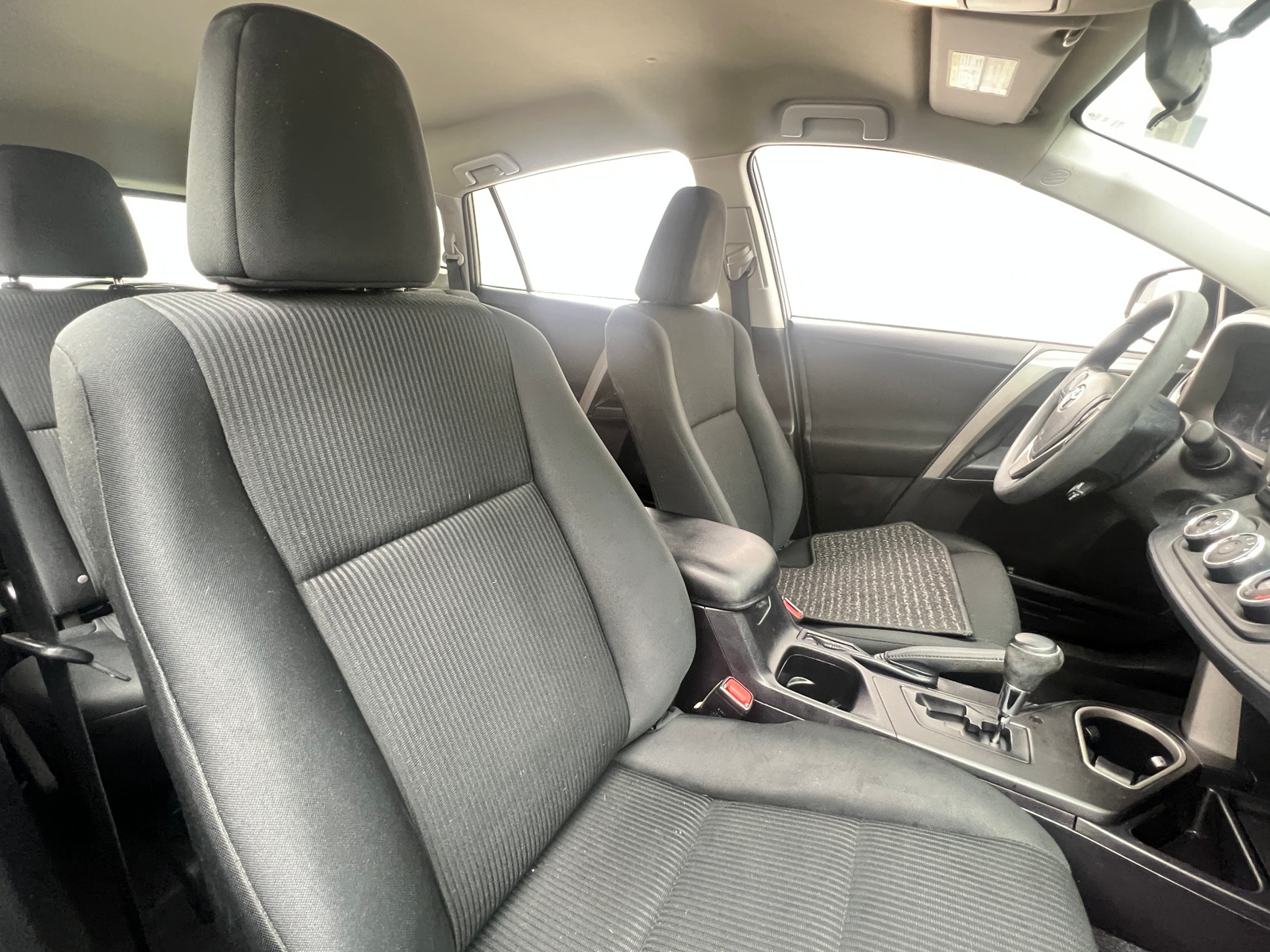 Thumbnail: 2018 Toyota RAV4 - 2