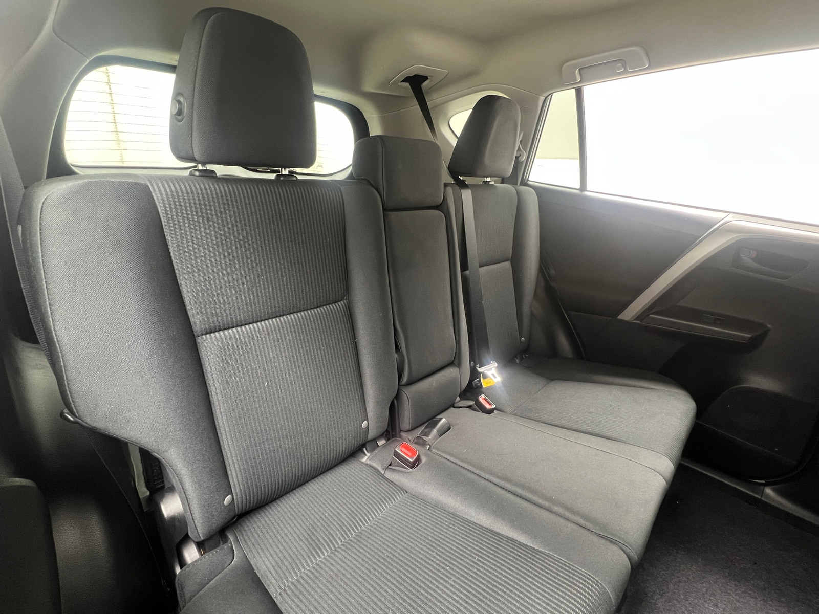 Thumbnail: 2018 Toyota RAV4 - 6