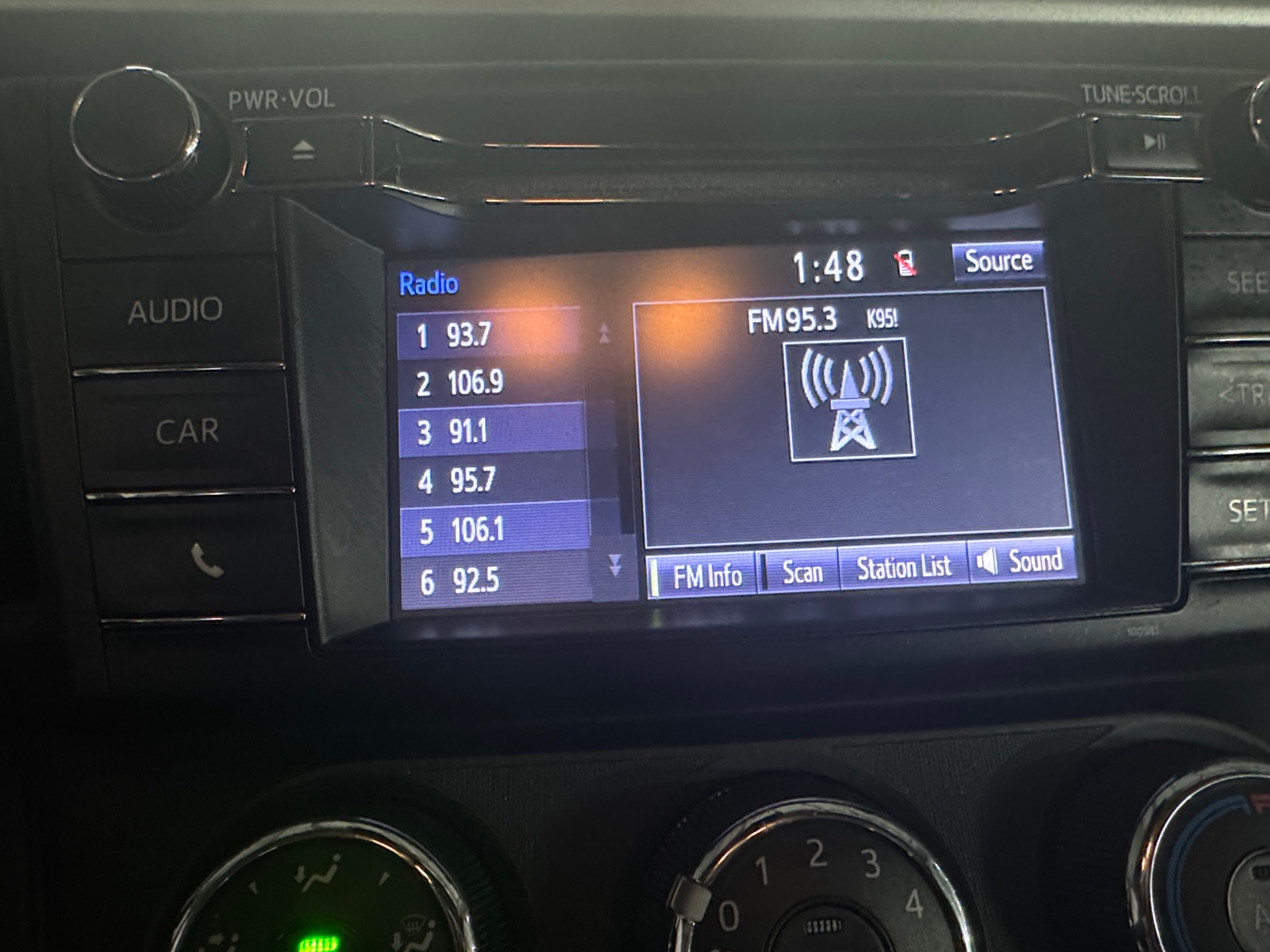 Thumbnail: 2018 Toyota RAV4 - 4