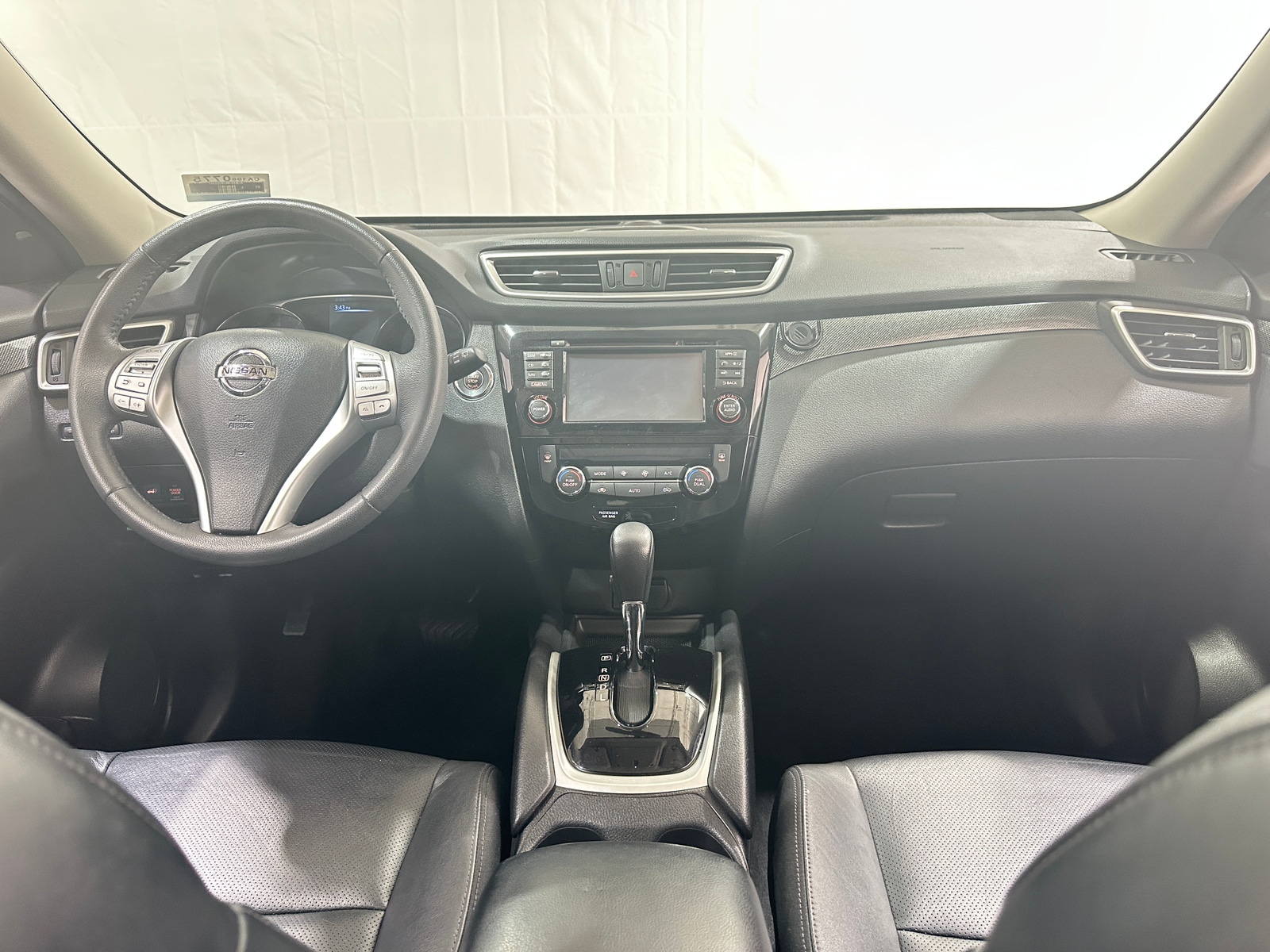 Thumbnail: 2015 Nissan Rogue - 2