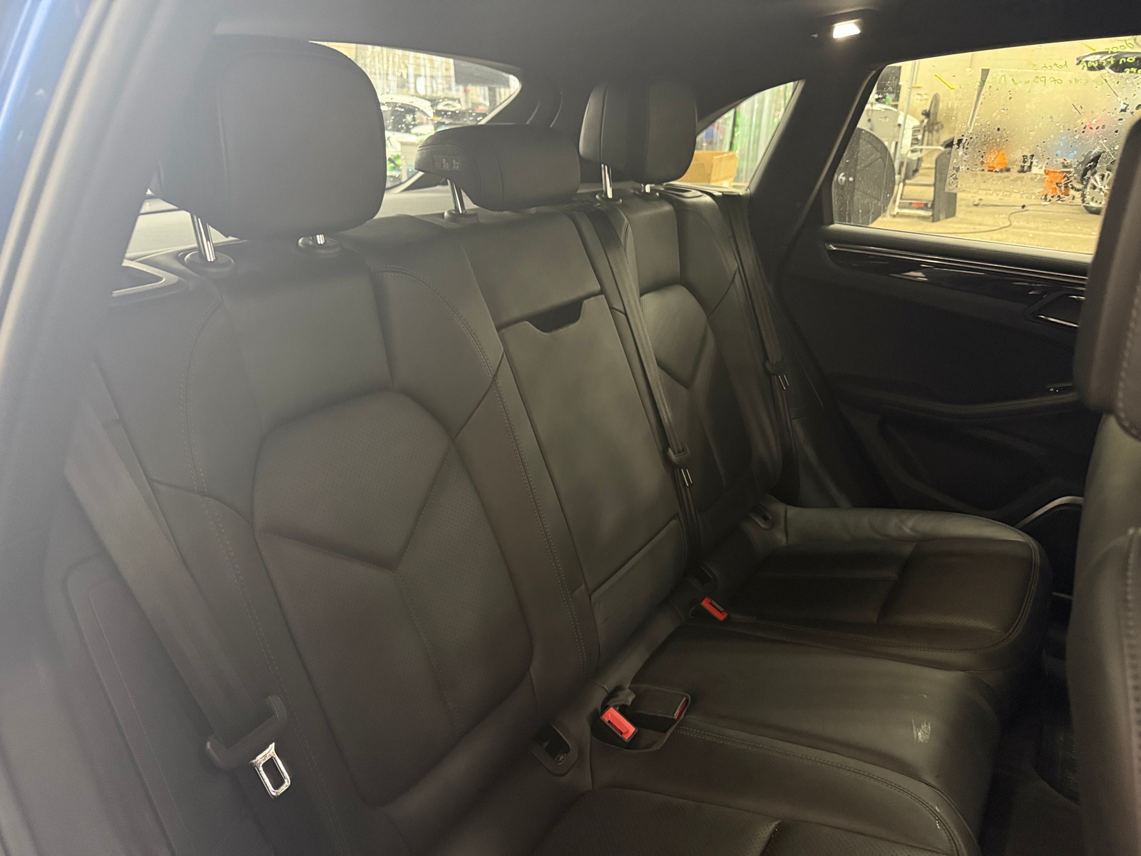 Thumbnail: 2015 Porsche Macan - 5