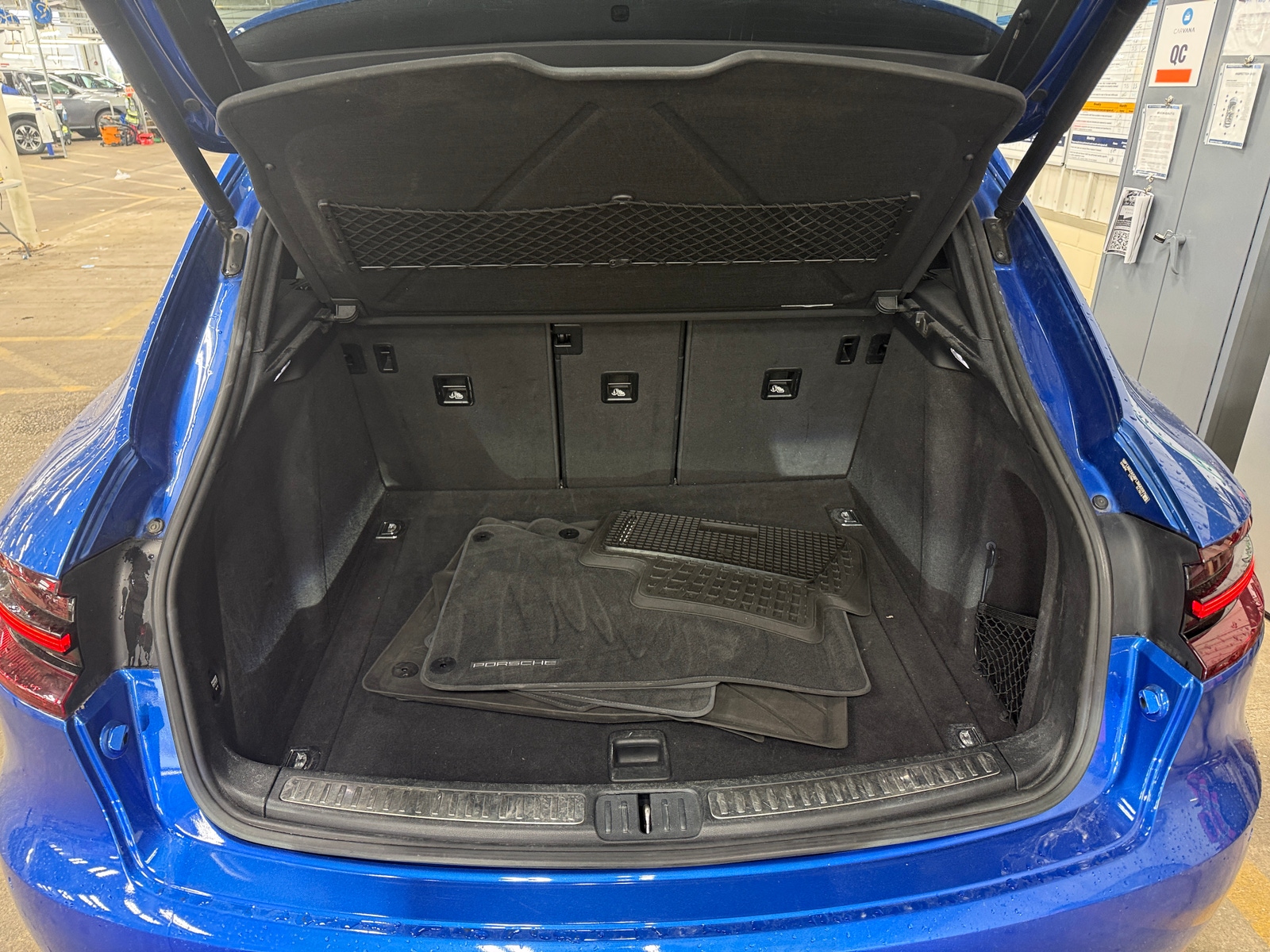 Thumbnail: 2015 Porsche Macan - 6